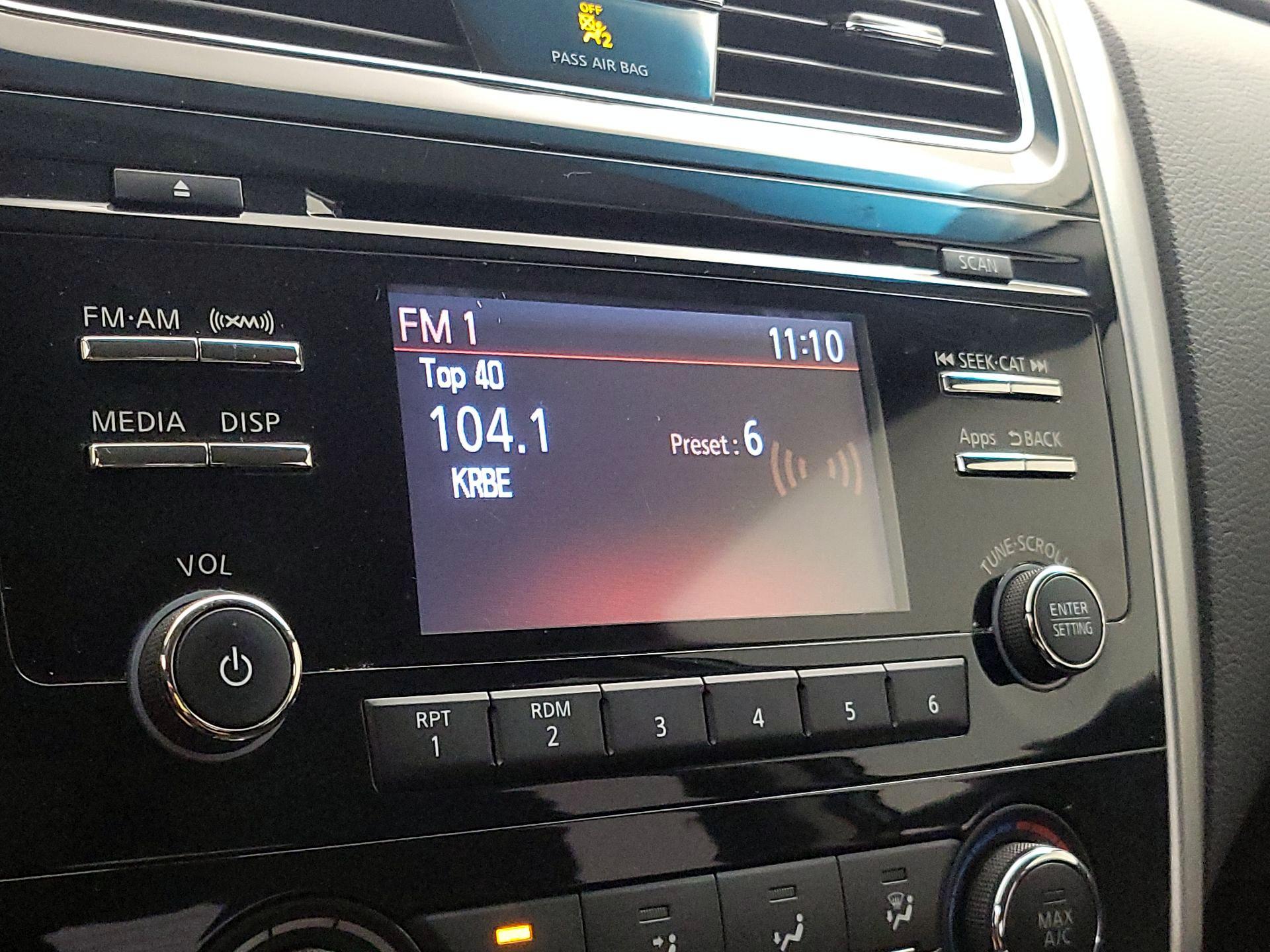 Thumbnail: 2015 Nissan Altima - 15