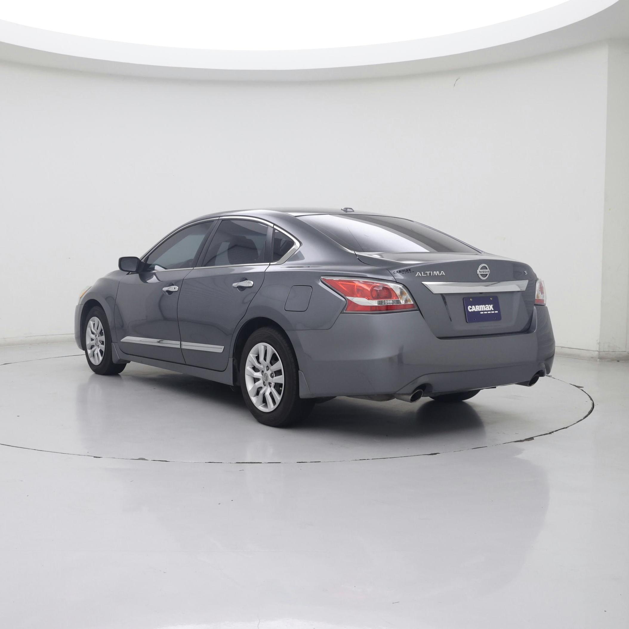 Thumbnail: 2015 Nissan Altima - 2