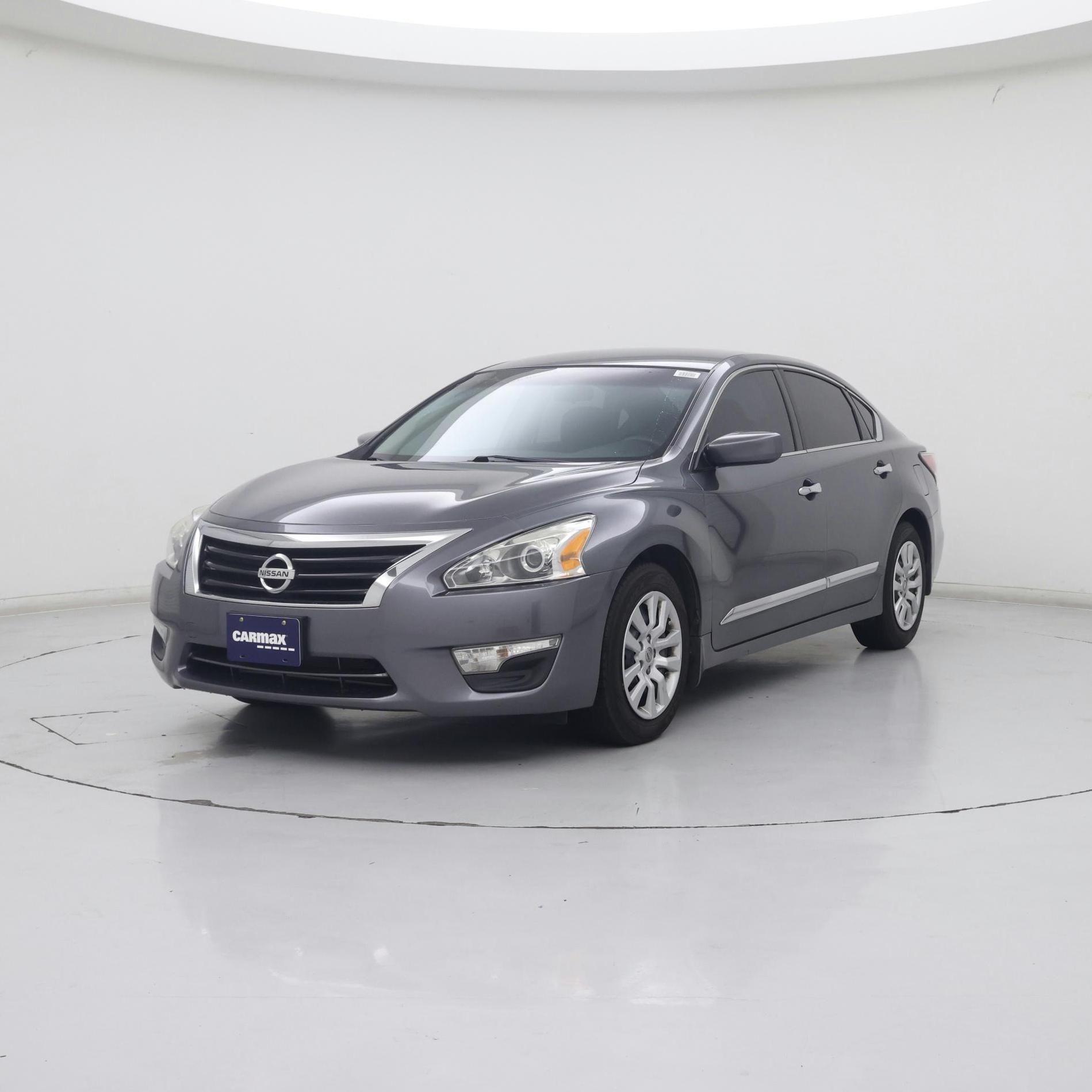 Thumbnail: 2015 Nissan Altima - 4