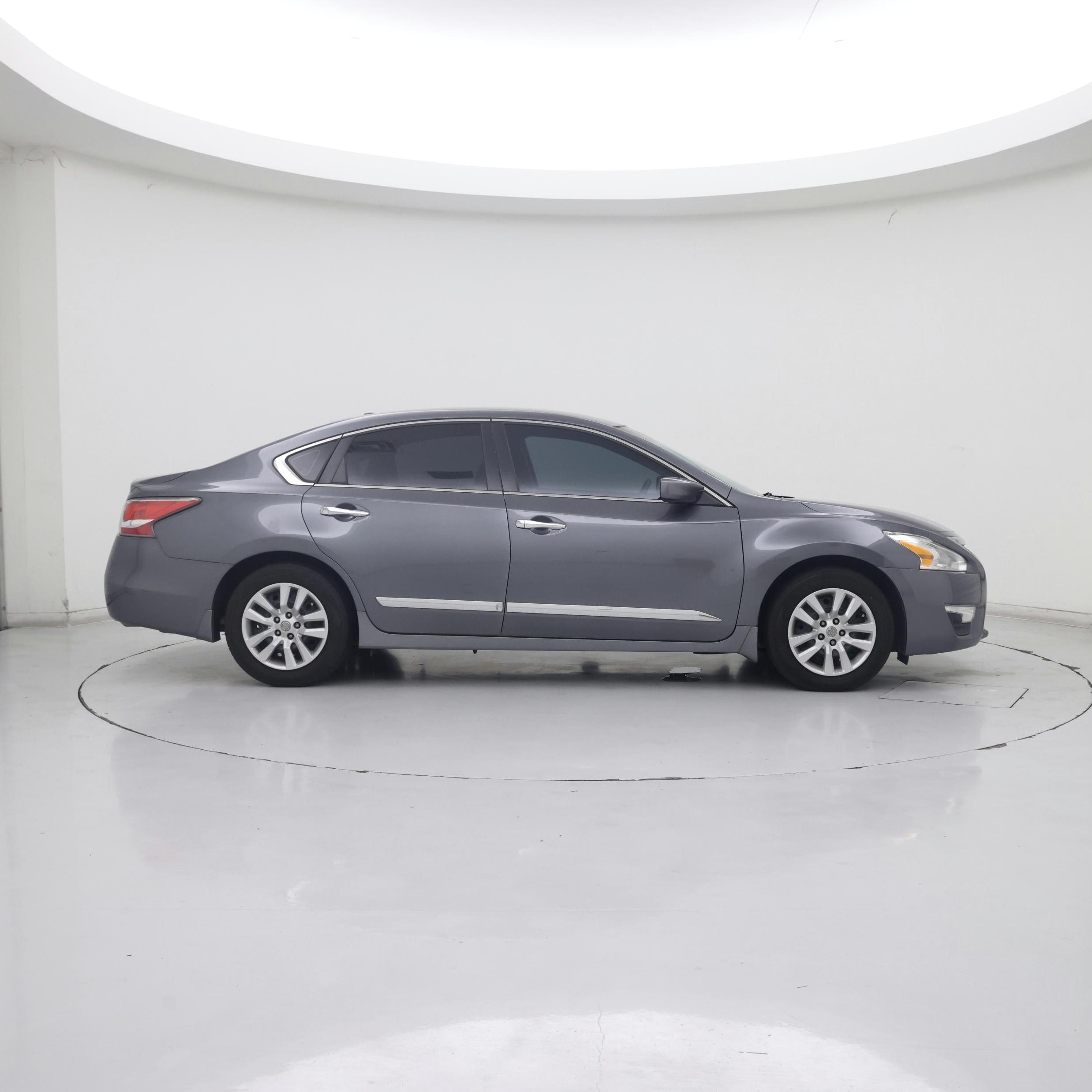 Thumbnail: 2015 Nissan Altima - 7