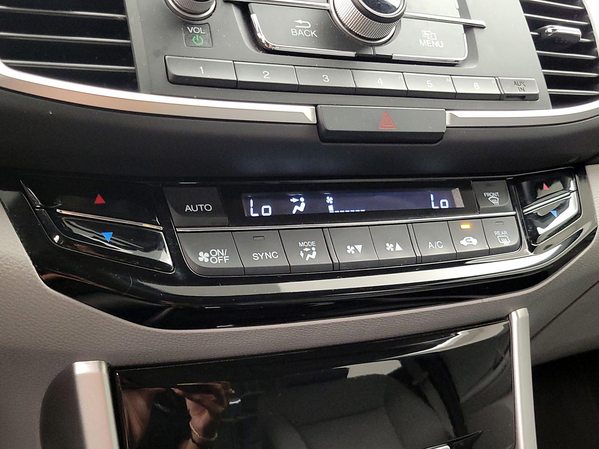 Thumbnail: 2016 Honda Accord - 16