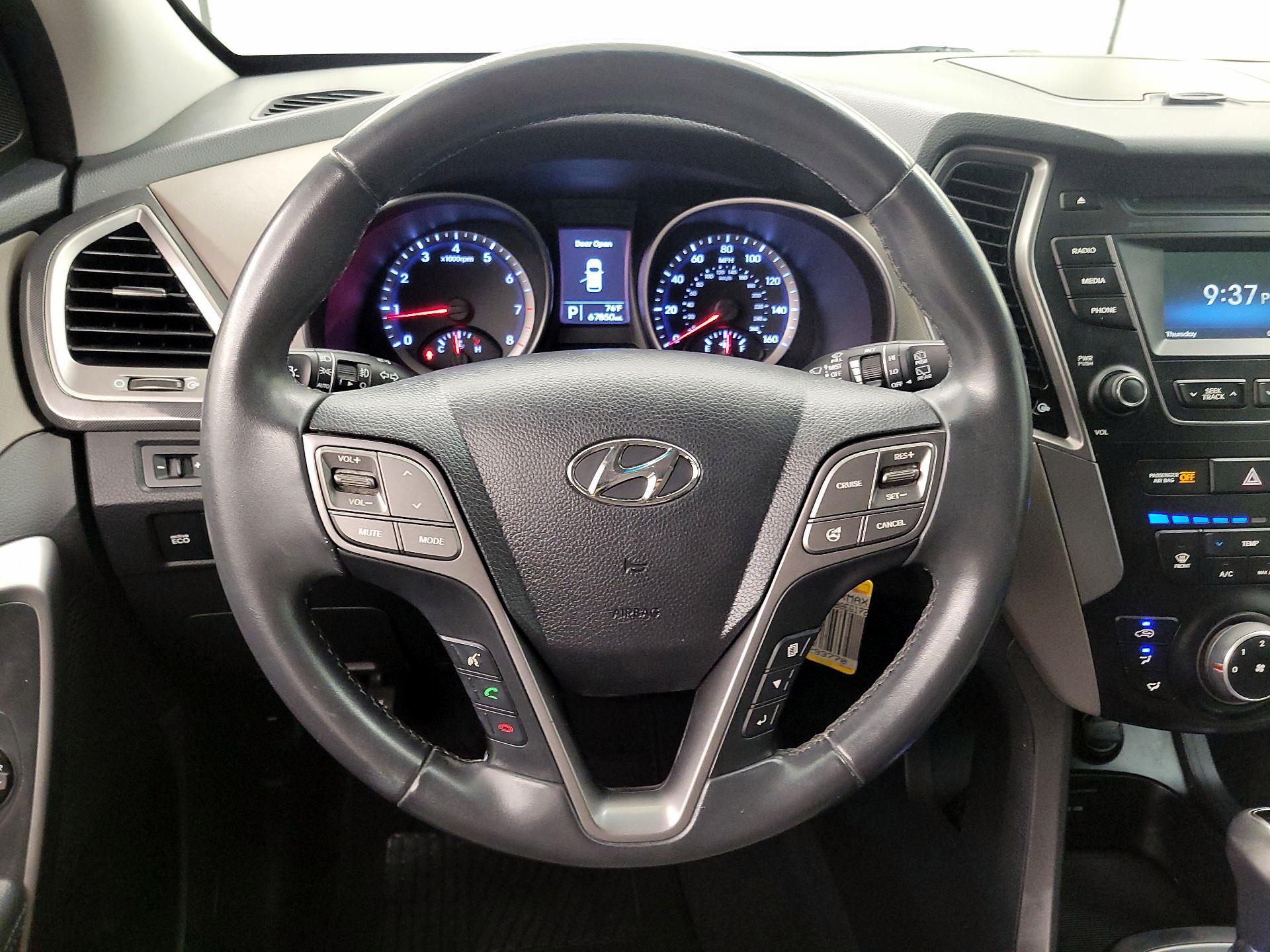 Thumbnail: 2014 Hyundai Santa Fe - 10