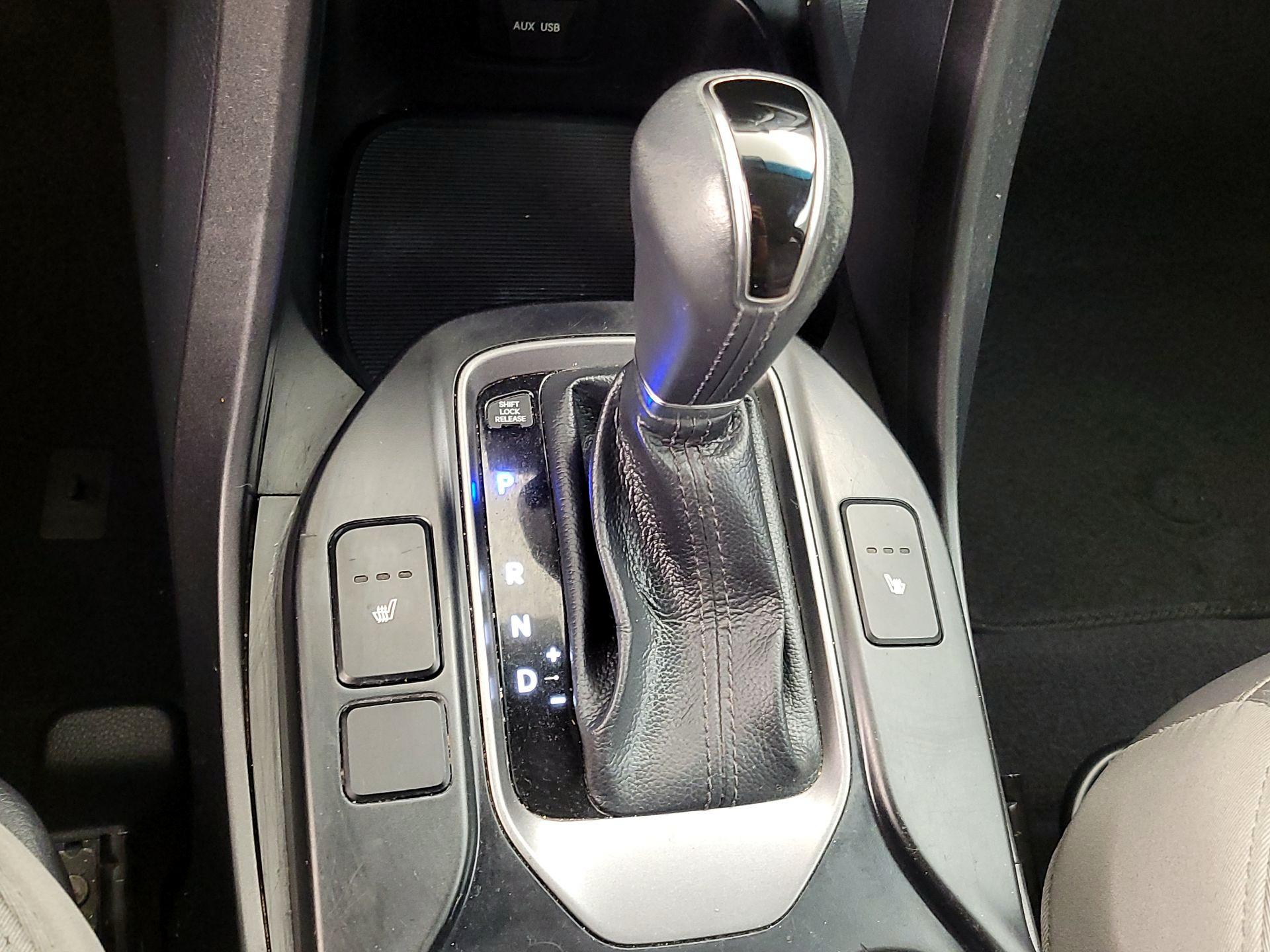 Thumbnail: 2014 Hyundai Santa Fe - 17