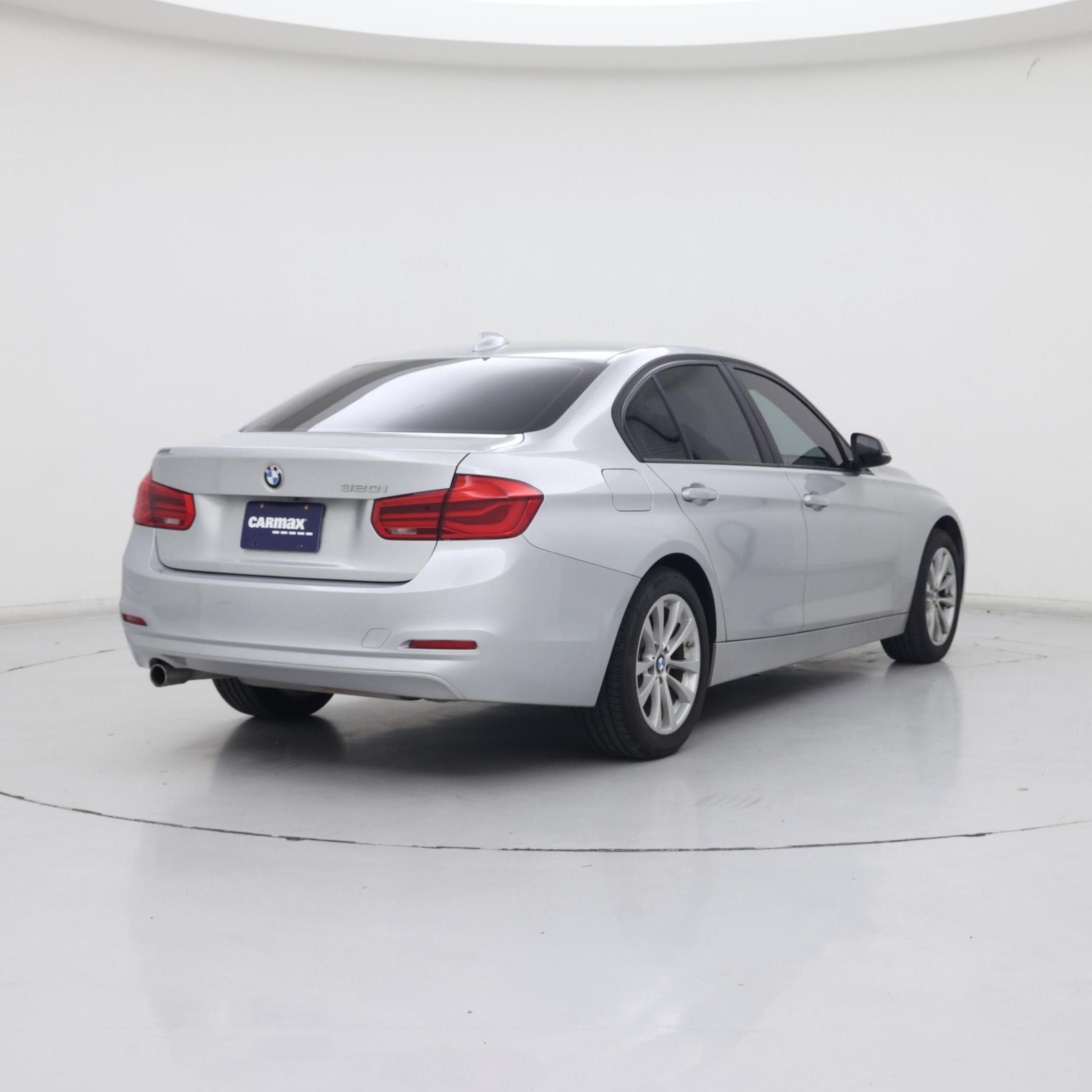 Thumbnail: 2018 BMW 3 Series - 8