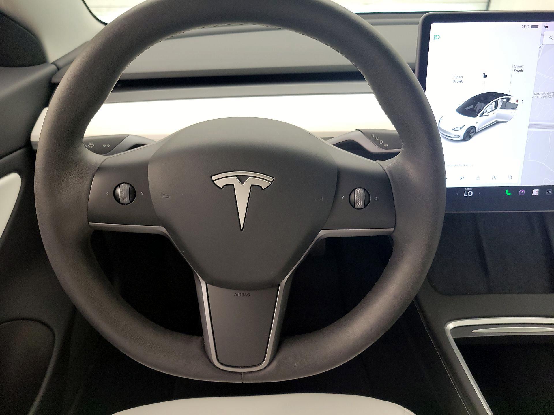 Thumbnail: 2021 Tesla Model 3 - 10