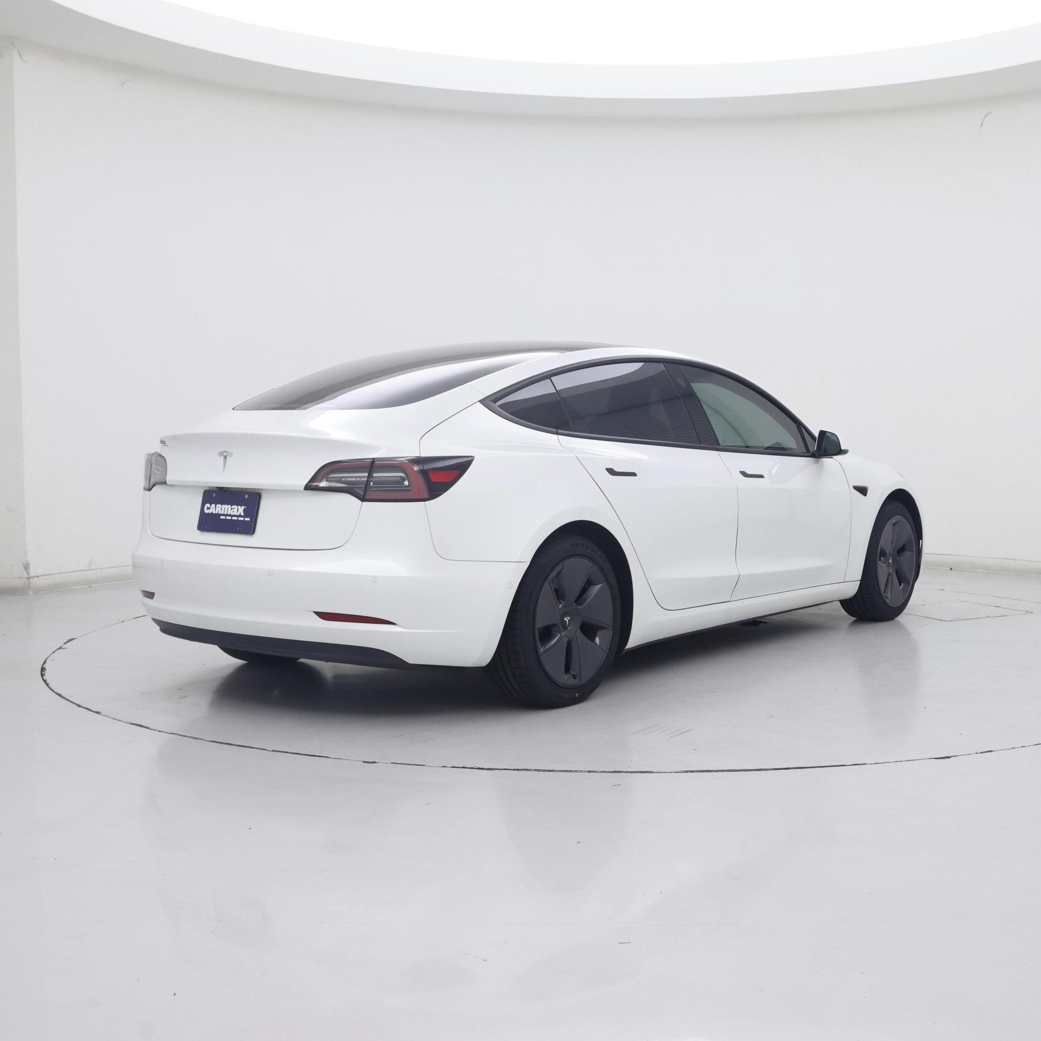 Thumbnail: 2021 Tesla Model 3 - 8