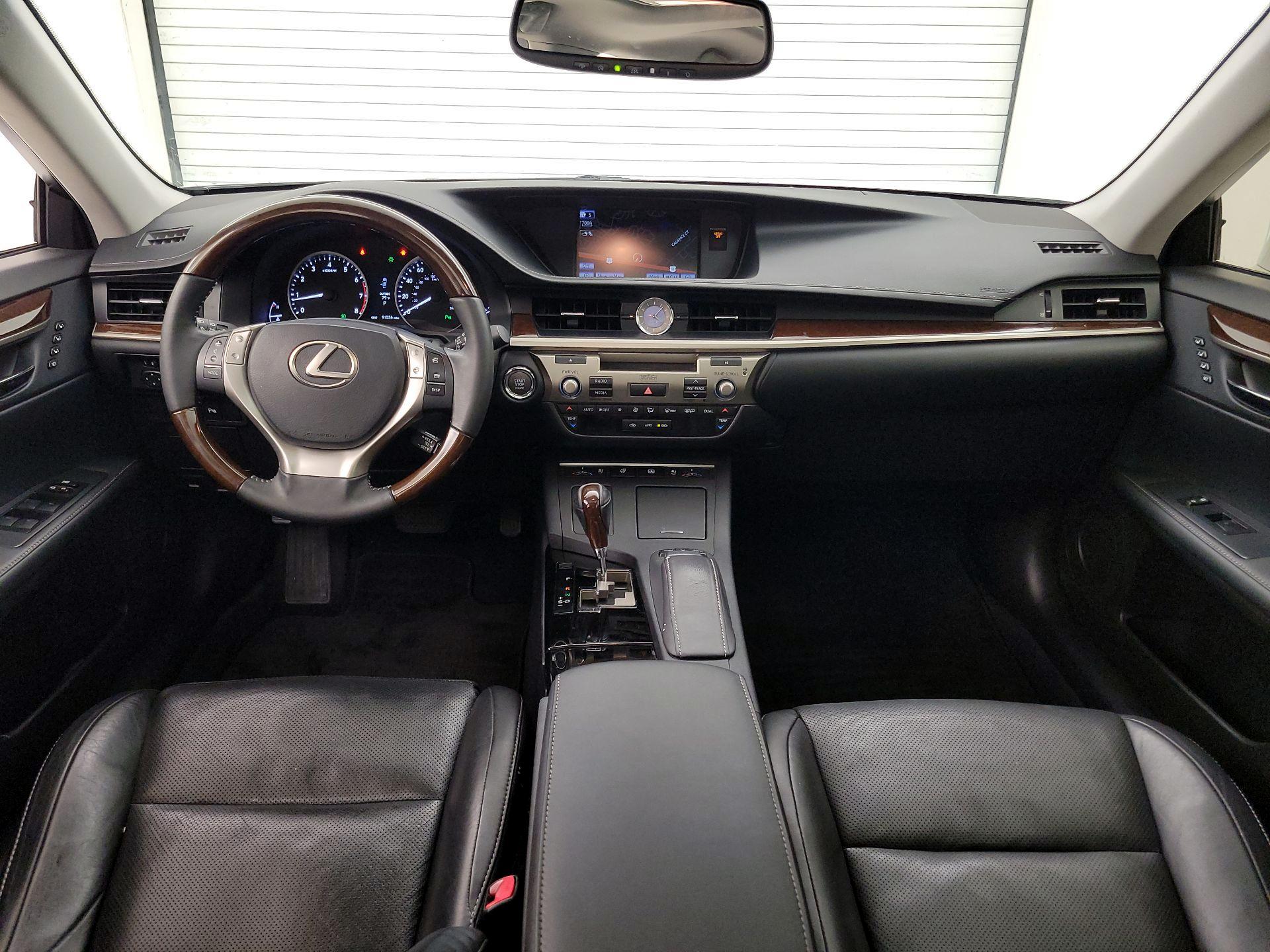 Thumbnail: 2014 Lexus ES - 9