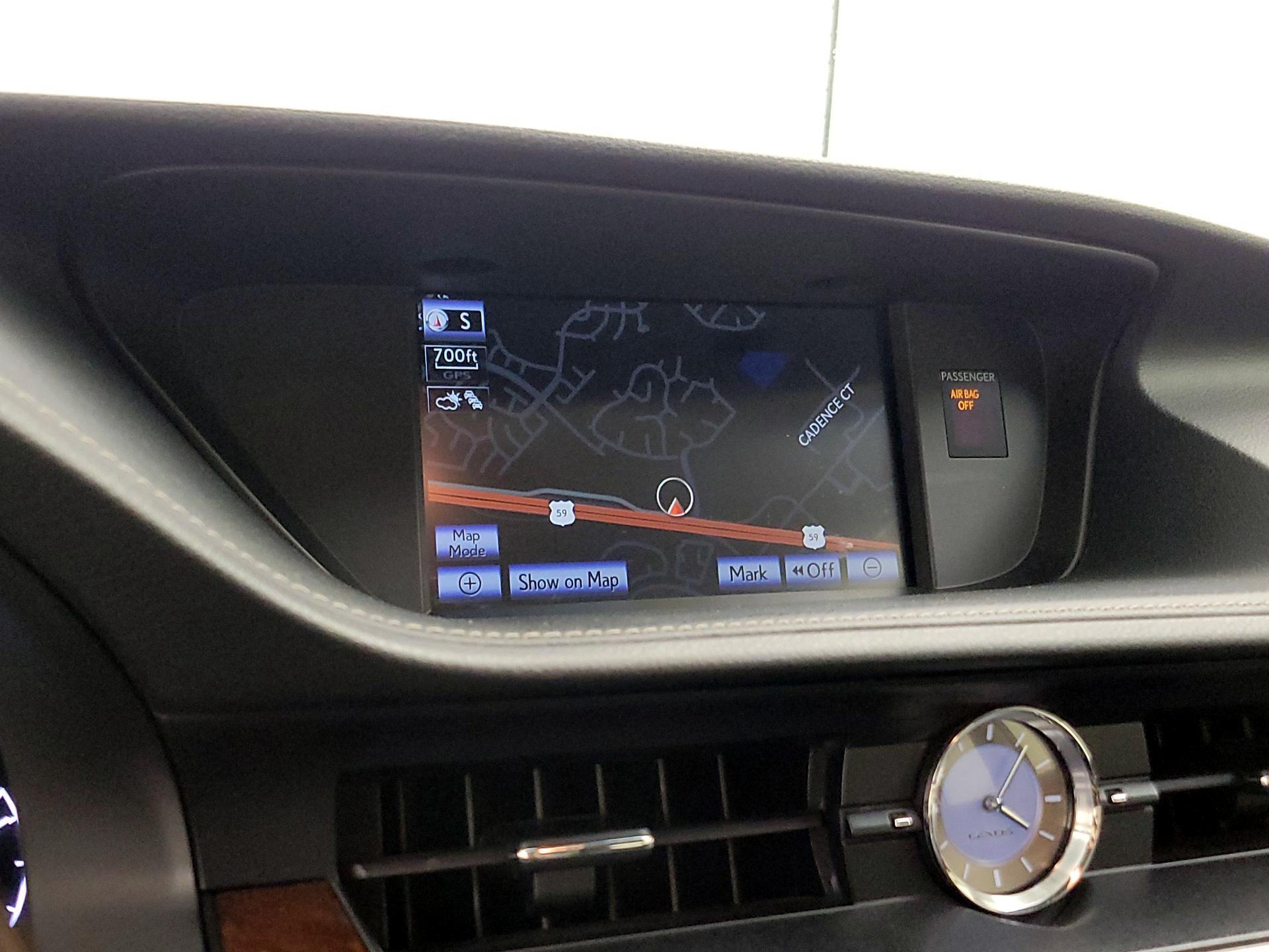 Thumbnail: 2014 Lexus ES - 14