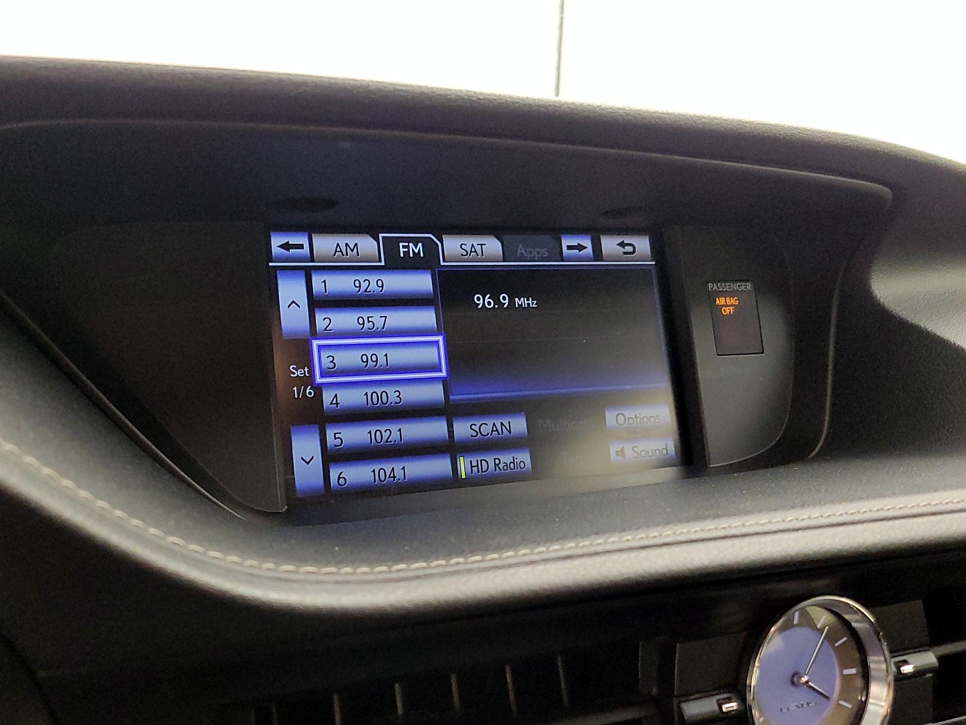 Thumbnail: 2014 Lexus ES - 16