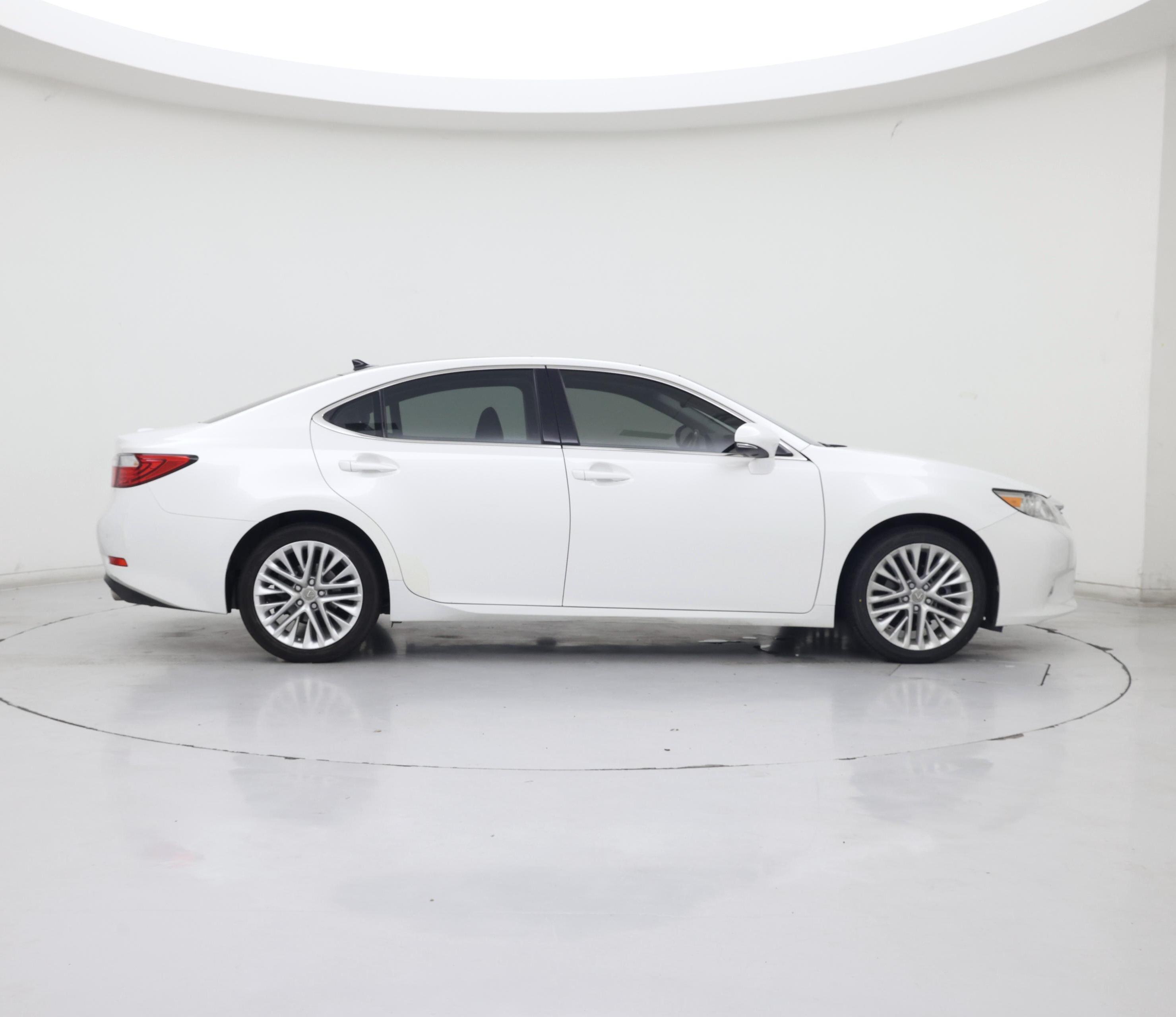 Thumbnail: 2014 Lexus ES - 7