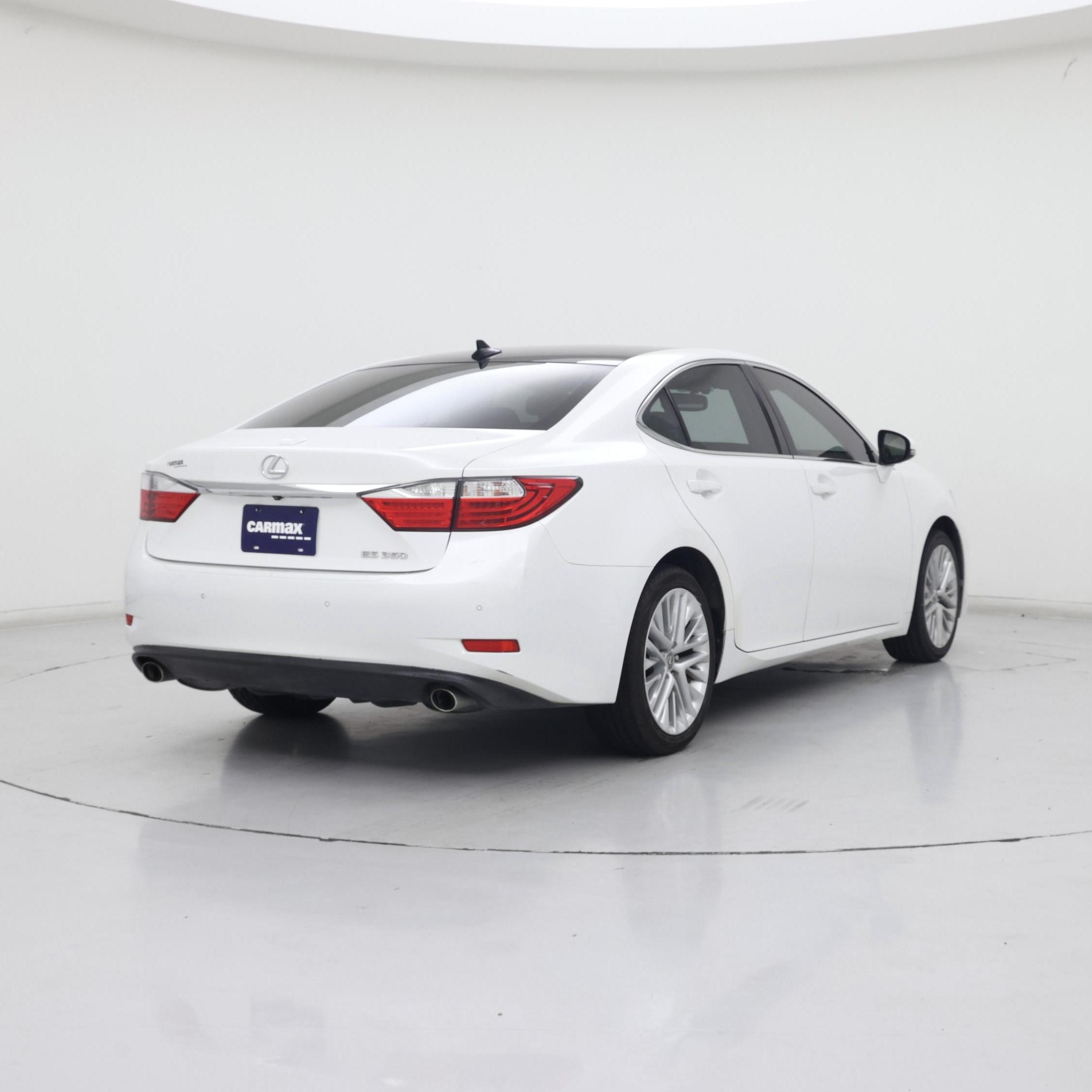 Thumbnail: 2014 Lexus ES - 8