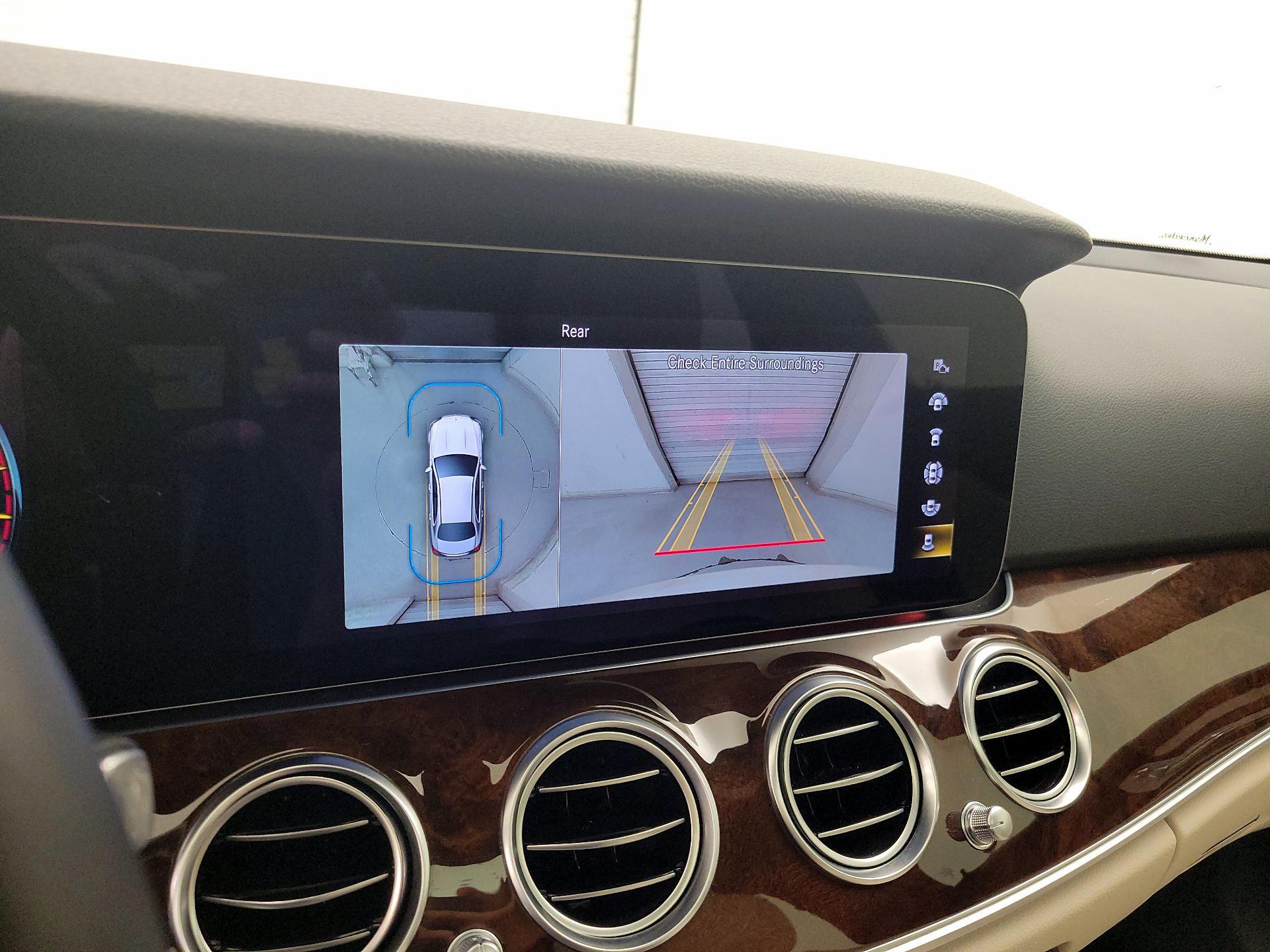Thumbnail: 2021 Mercedes-Benz E-Class - 15