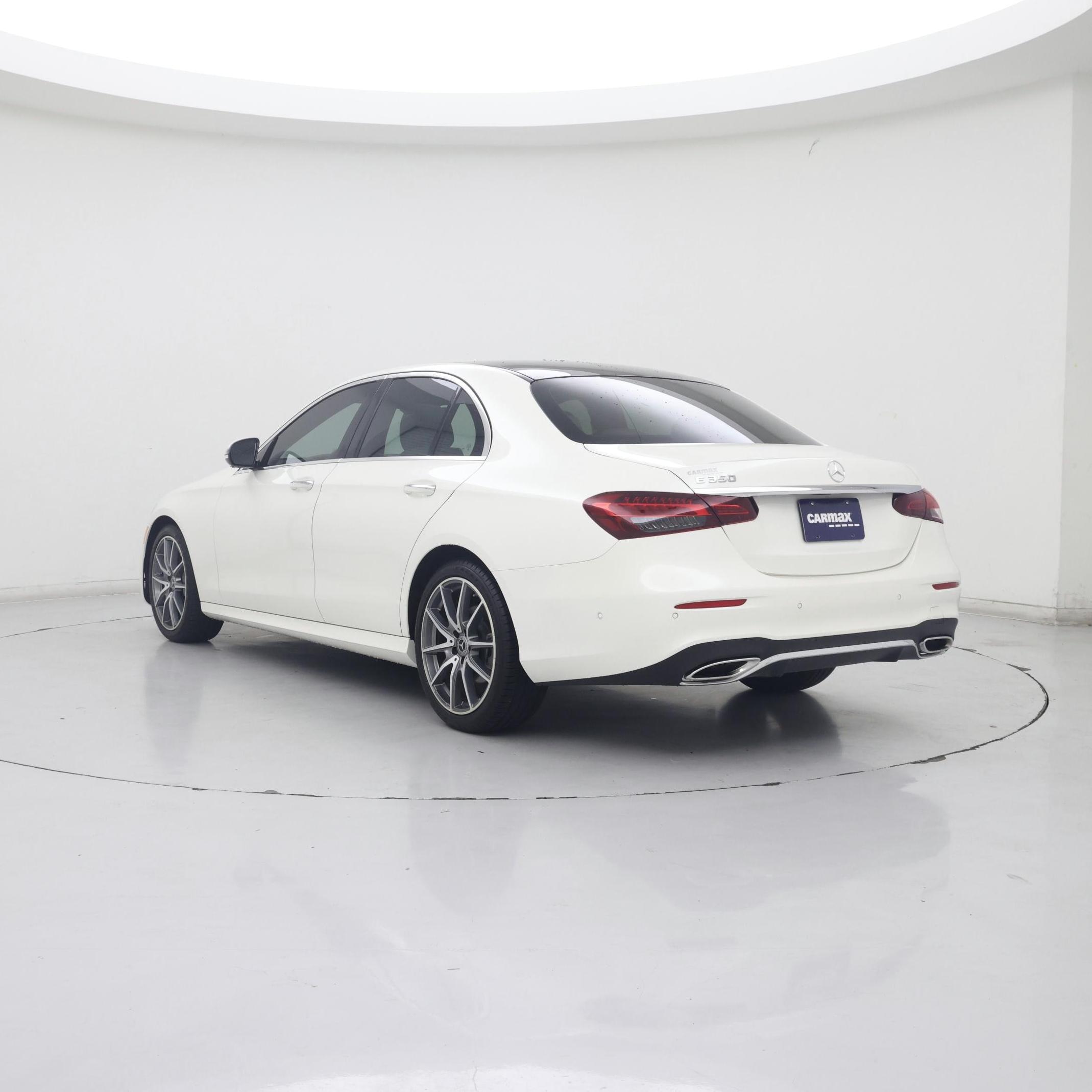 Thumbnail: 2021 Mercedes-Benz E-Class - 2