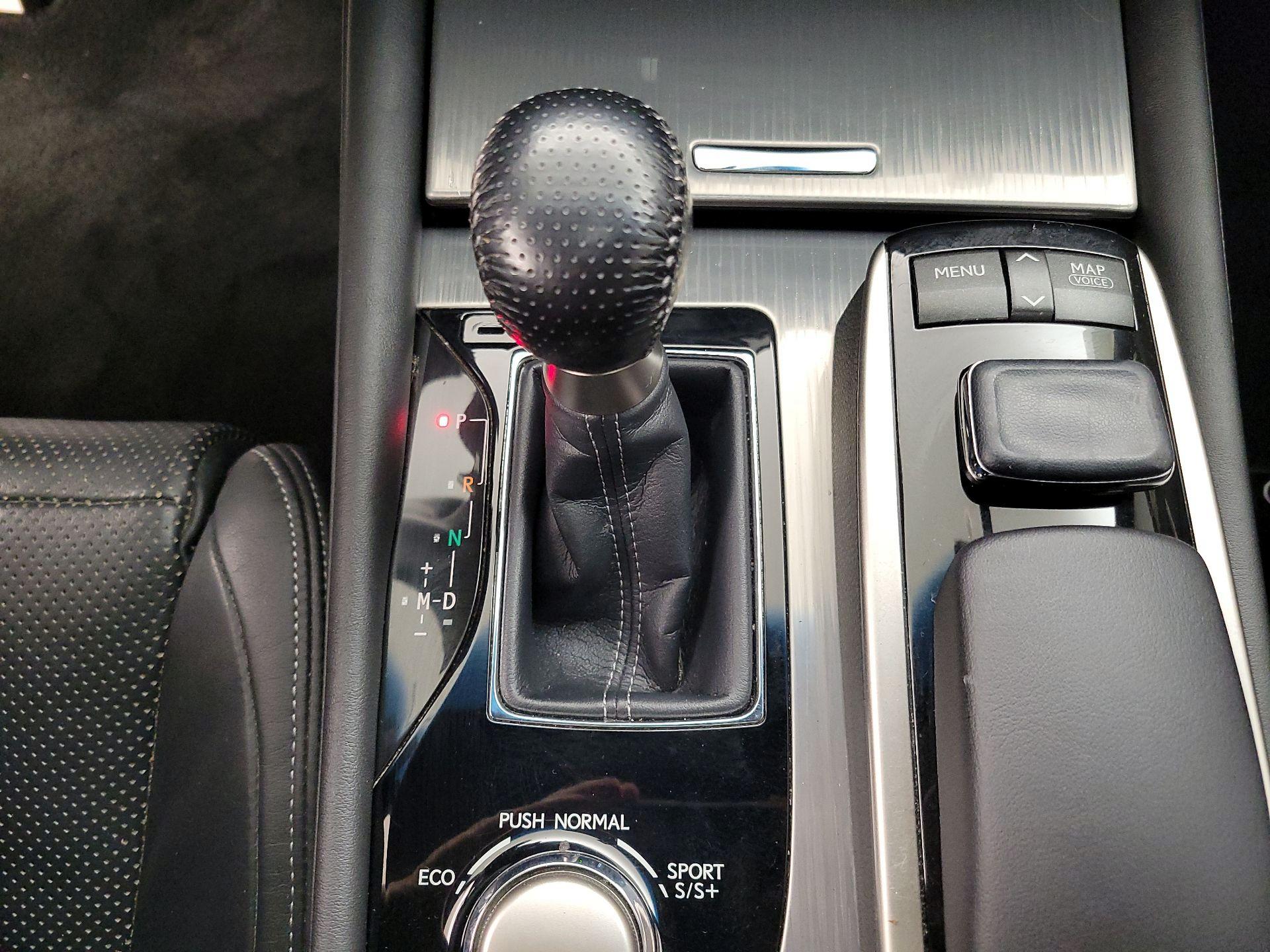 Thumbnail: 2015 Lexus GS - 18