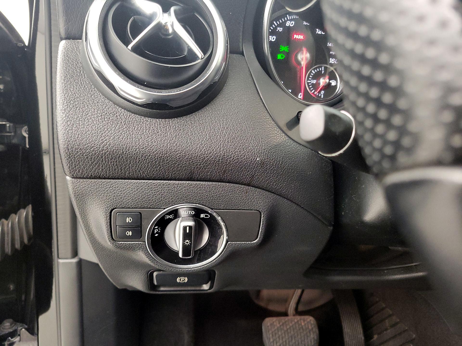 Thumbnail: 2019 Mercedes-Benz GLA - 13