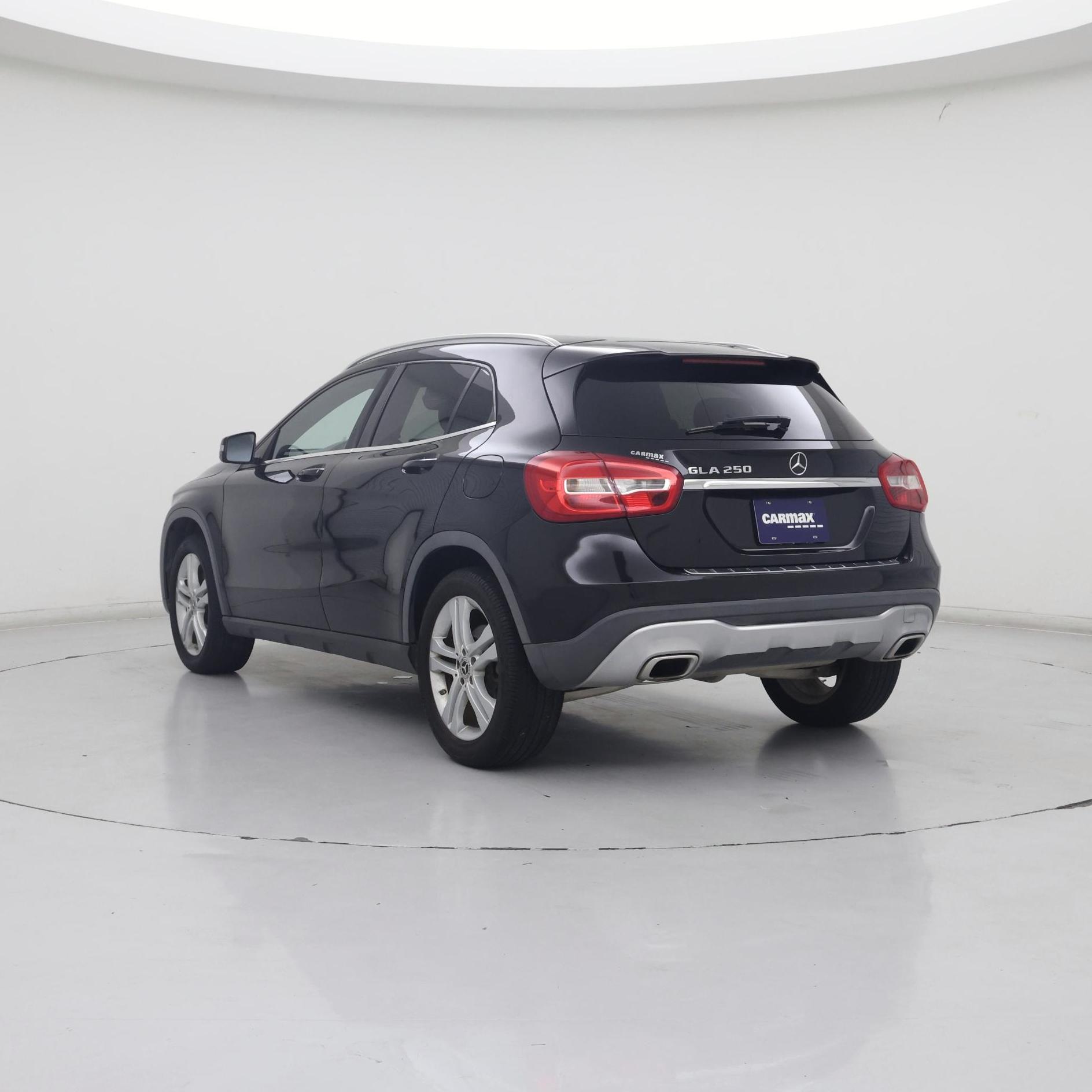 Thumbnail: 2019 Mercedes-Benz GLA - 2