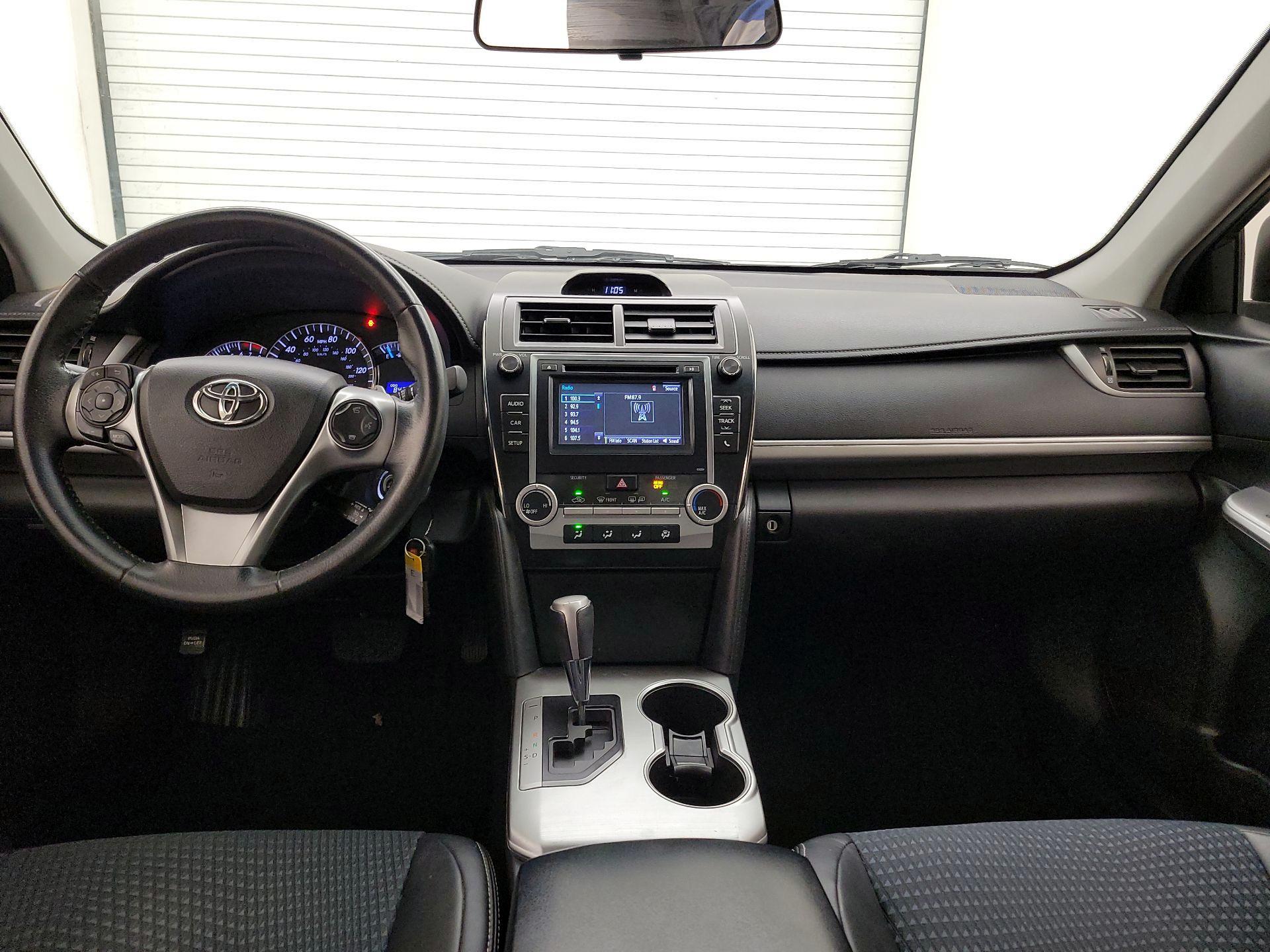Thumbnail: 2014 Toyota Camry - 9