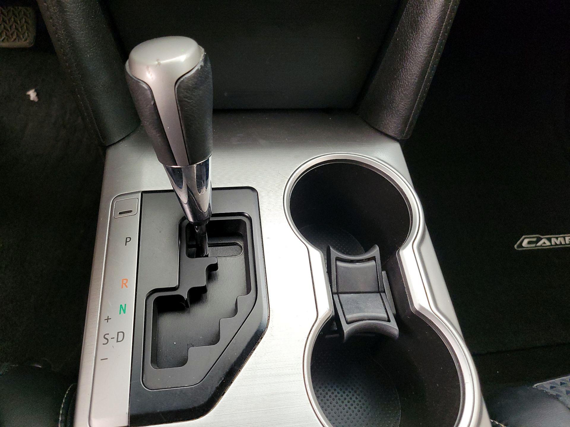 Thumbnail: 2014 Toyota Camry - 17