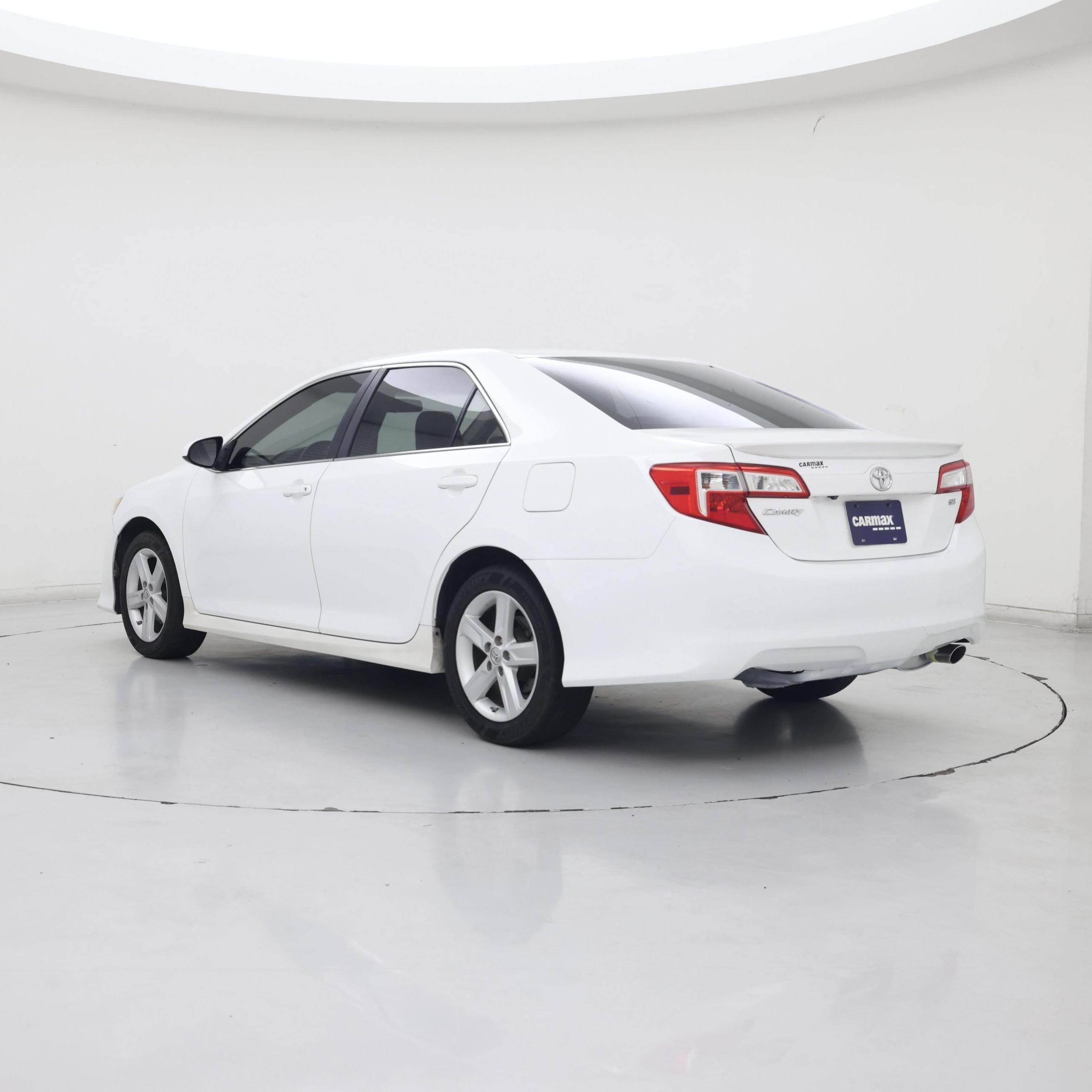 Thumbnail: 2014 Toyota Camry - 2
