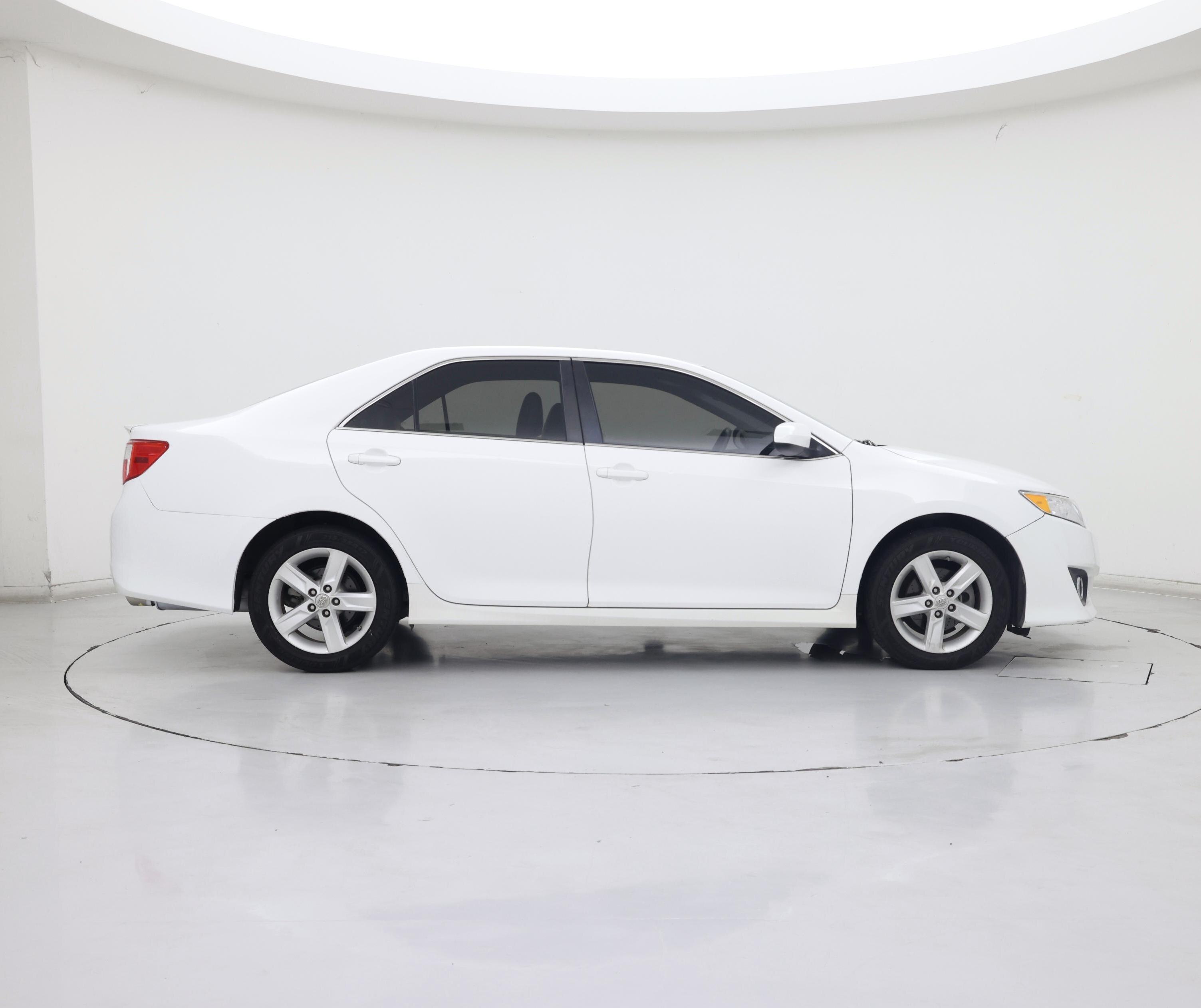 Thumbnail: 2014 Toyota Camry - 7