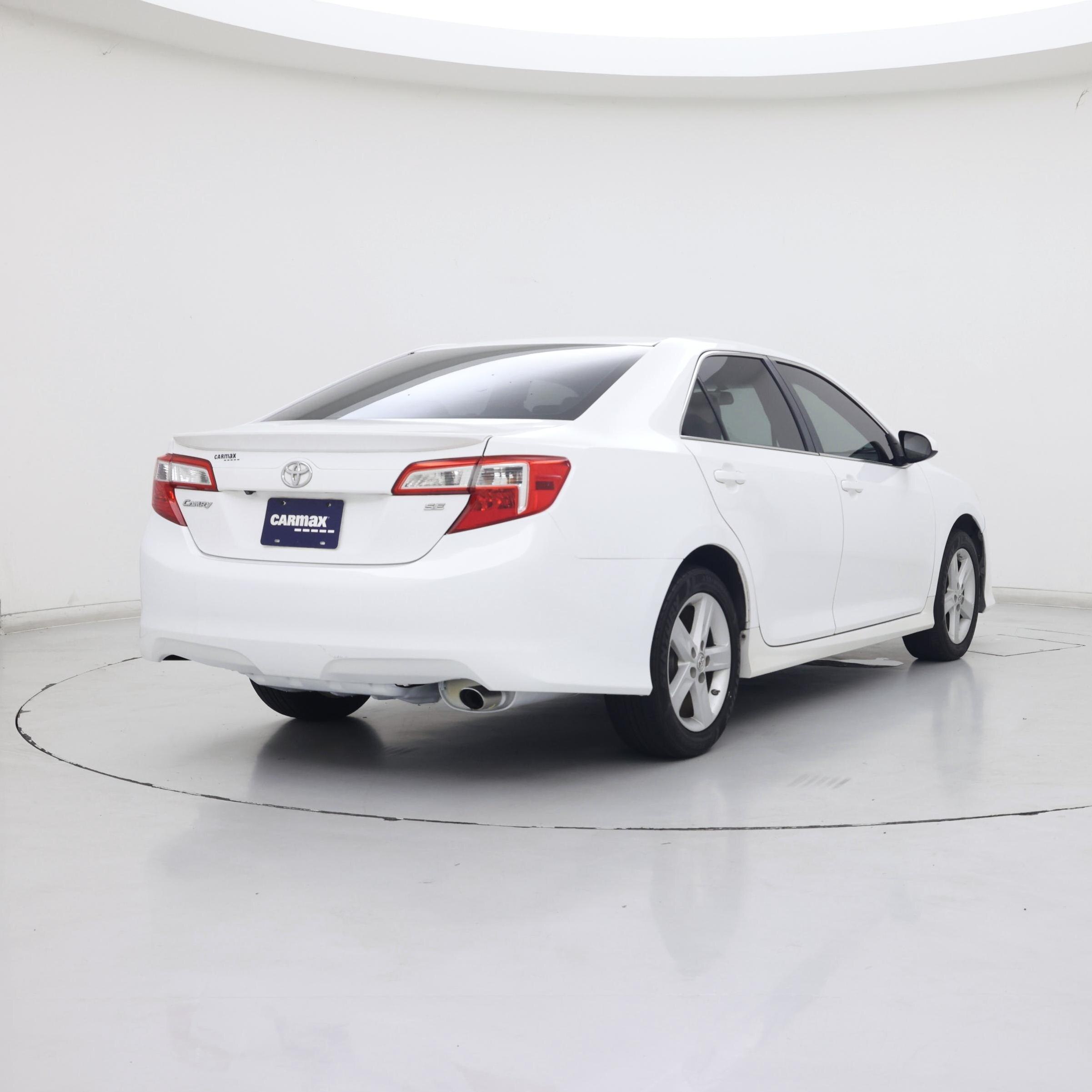 Thumbnail: 2014 Toyota Camry - 8