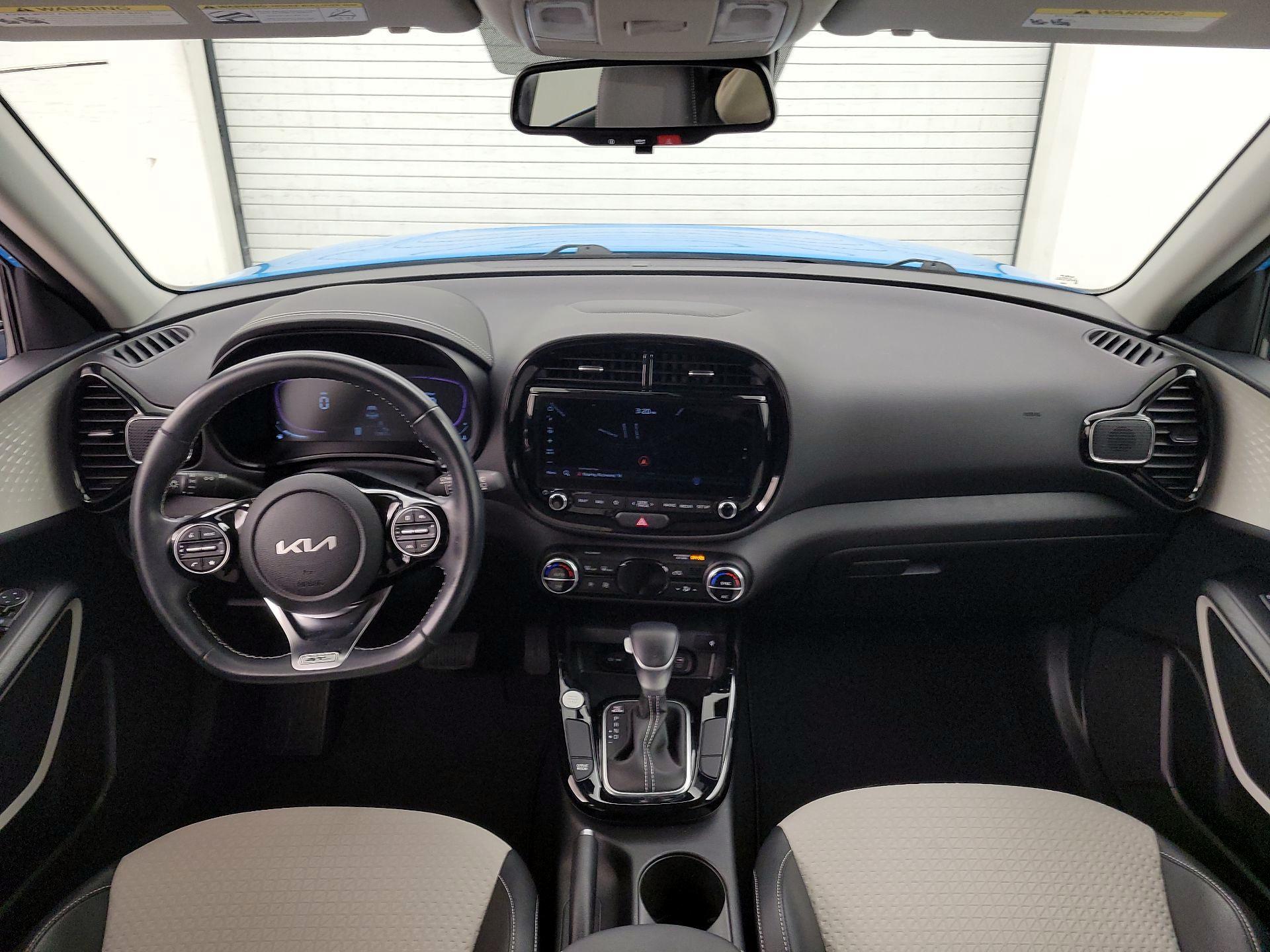 Thumbnail: 2023 Kia Soul - 9