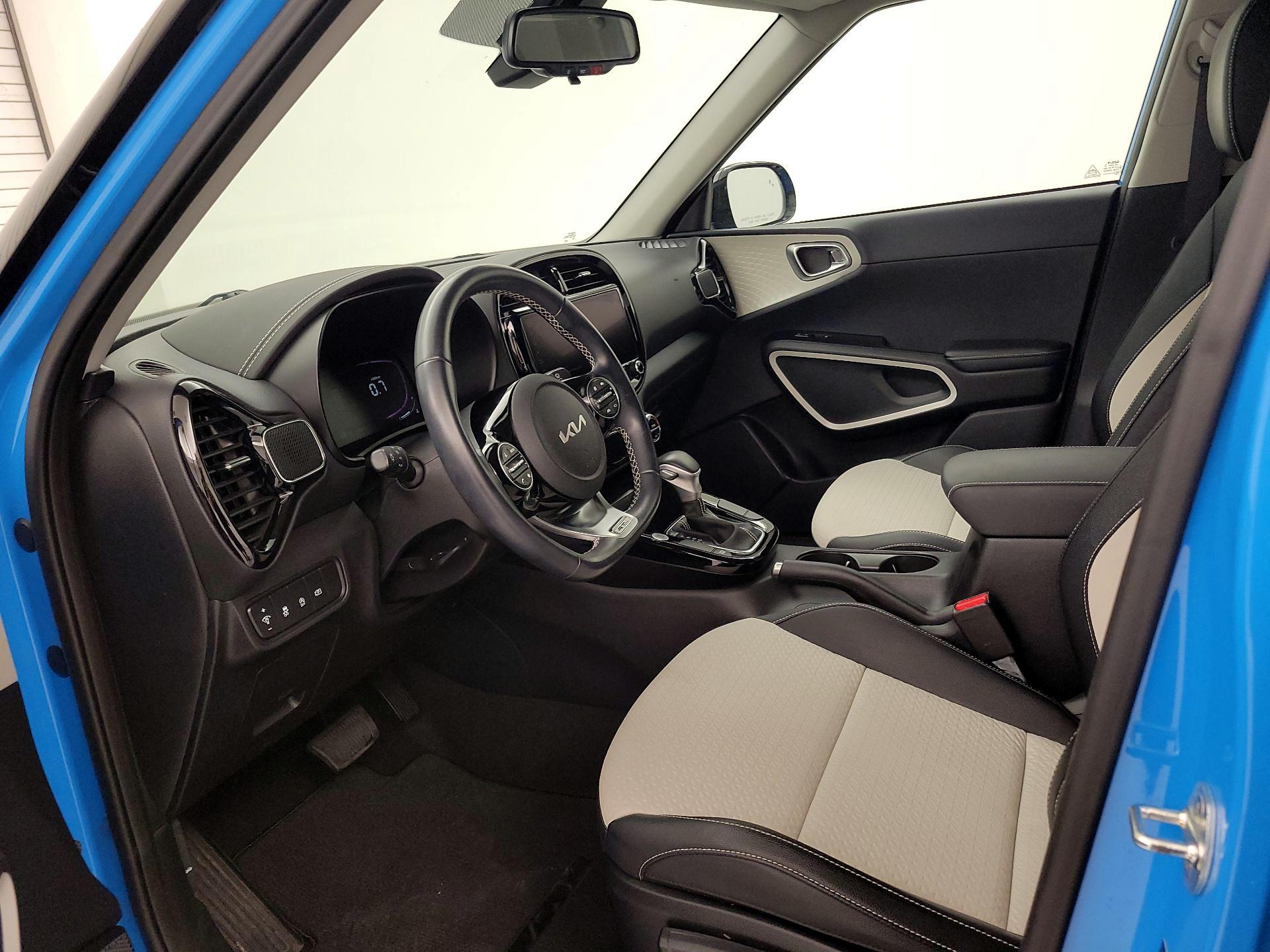 Thumbnail: 2023 Kia Soul - 11