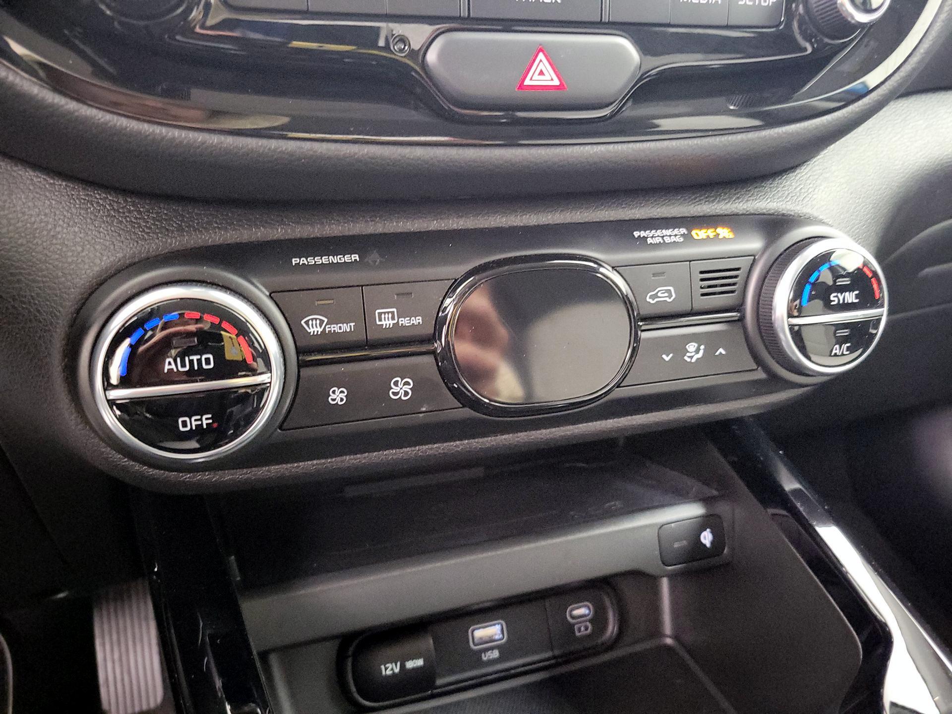 Thumbnail: 2023 Kia Soul - 17