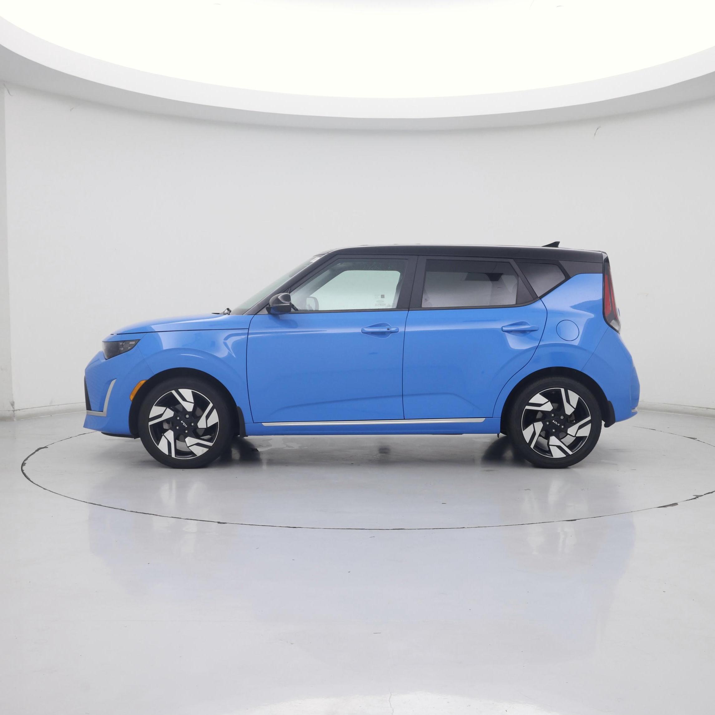 Thumbnail: 2023 Kia Soul - 3