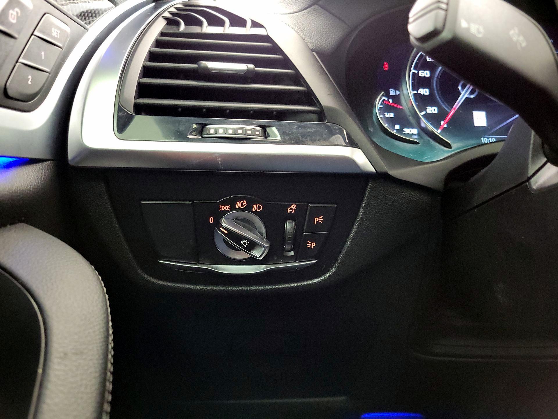 Thumbnail: 2020 BMW X4 - 13