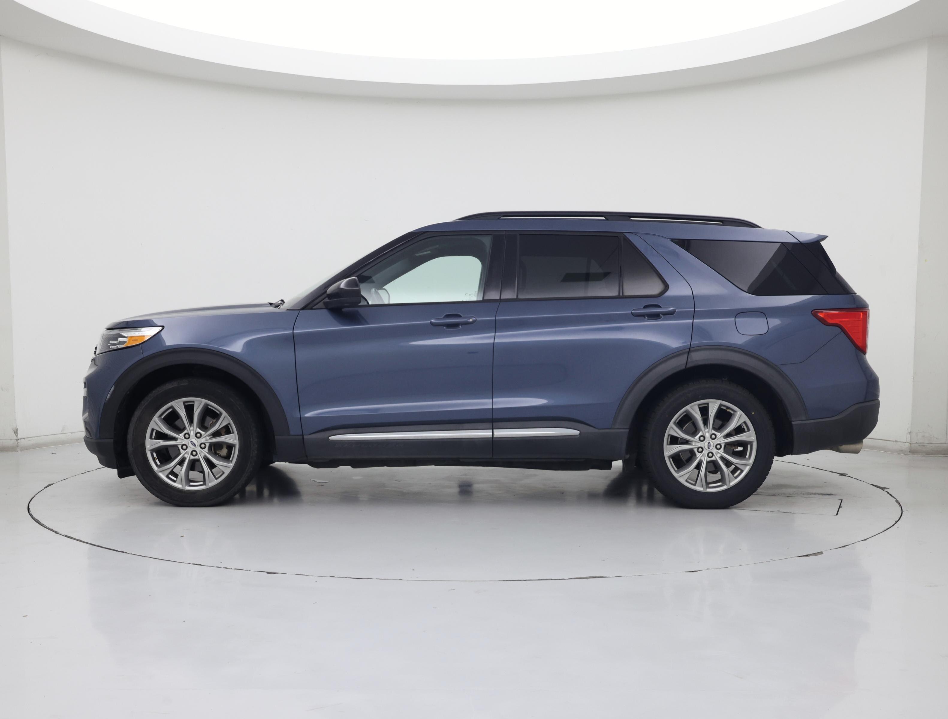 Thumbnail: 2020 Ford Explorer - 3