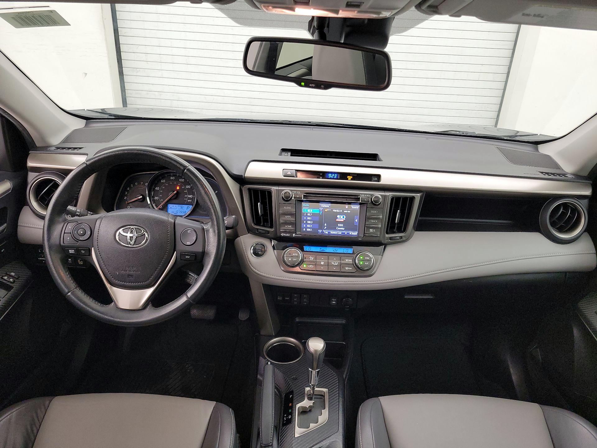 Thumbnail: 2015 Toyota RAV4 - 9