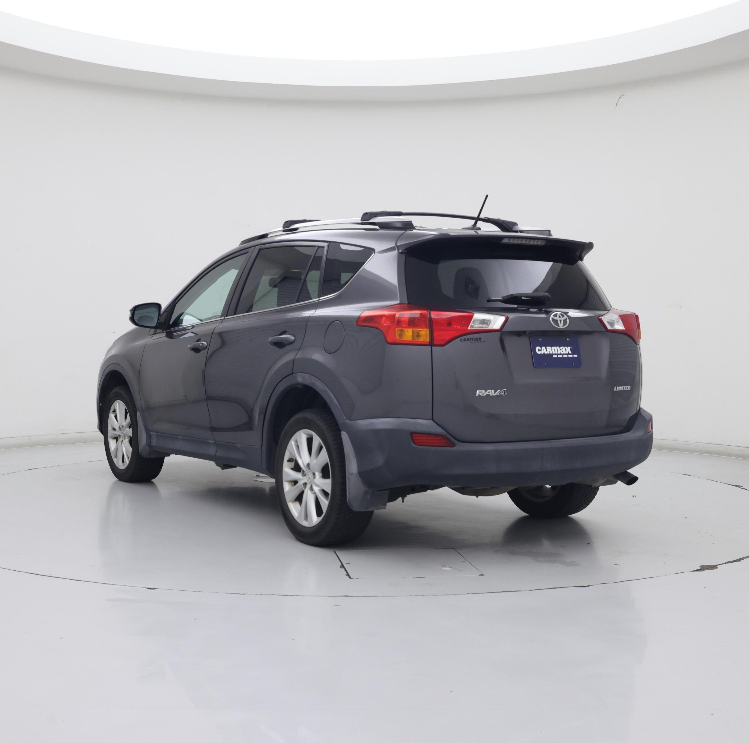 Thumbnail: 2015 Toyota RAV4 - 2