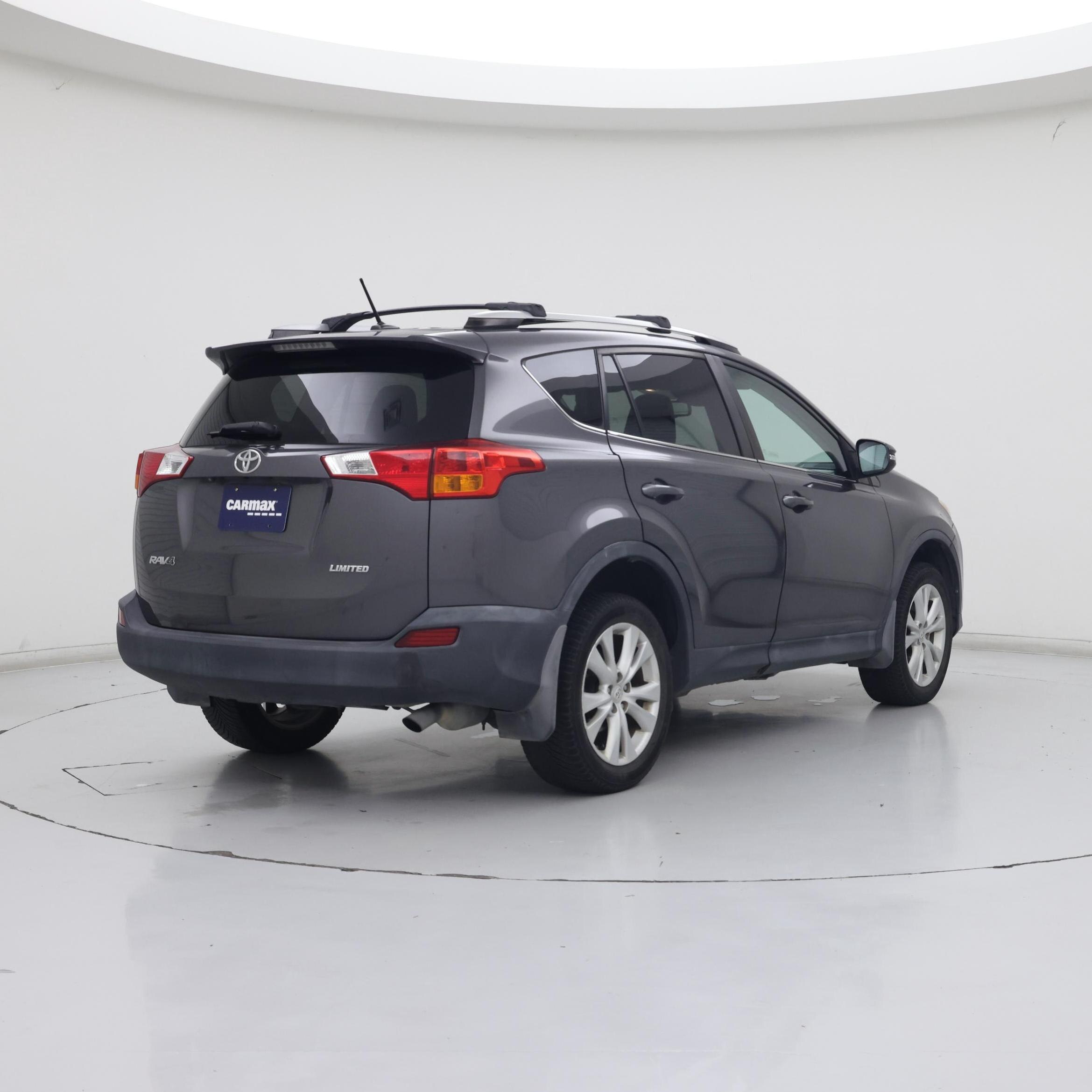 Thumbnail: 2015 Toyota RAV4 - 8