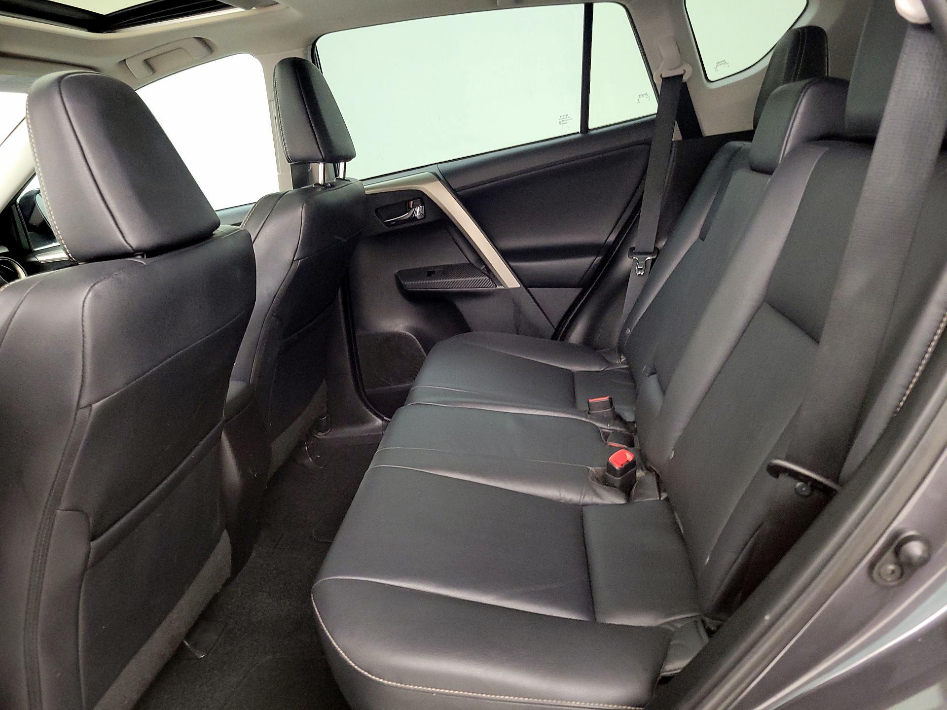 Thumbnail: 2014 Toyota RAV4 - 20