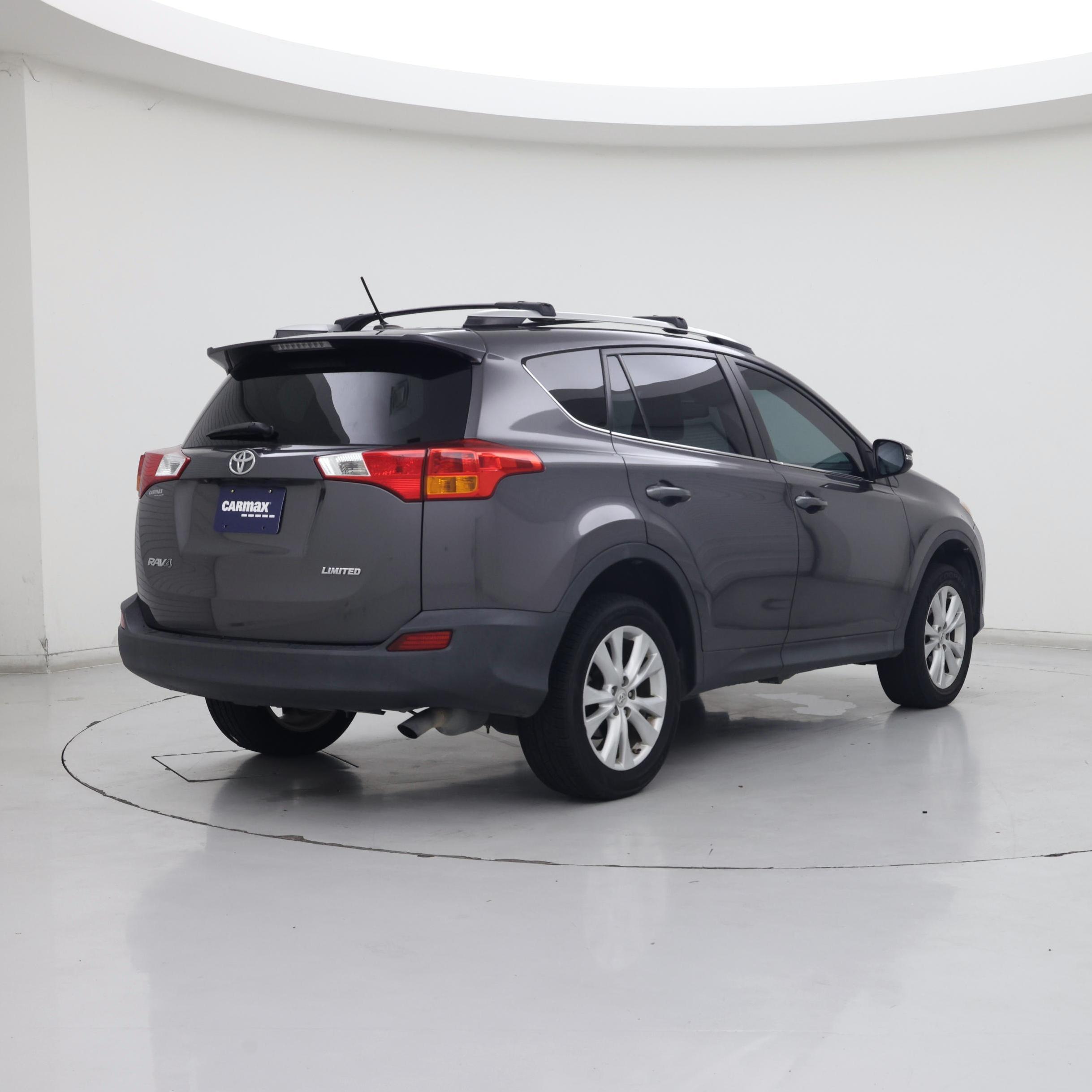 Thumbnail: 2014 Toyota RAV4 - 8