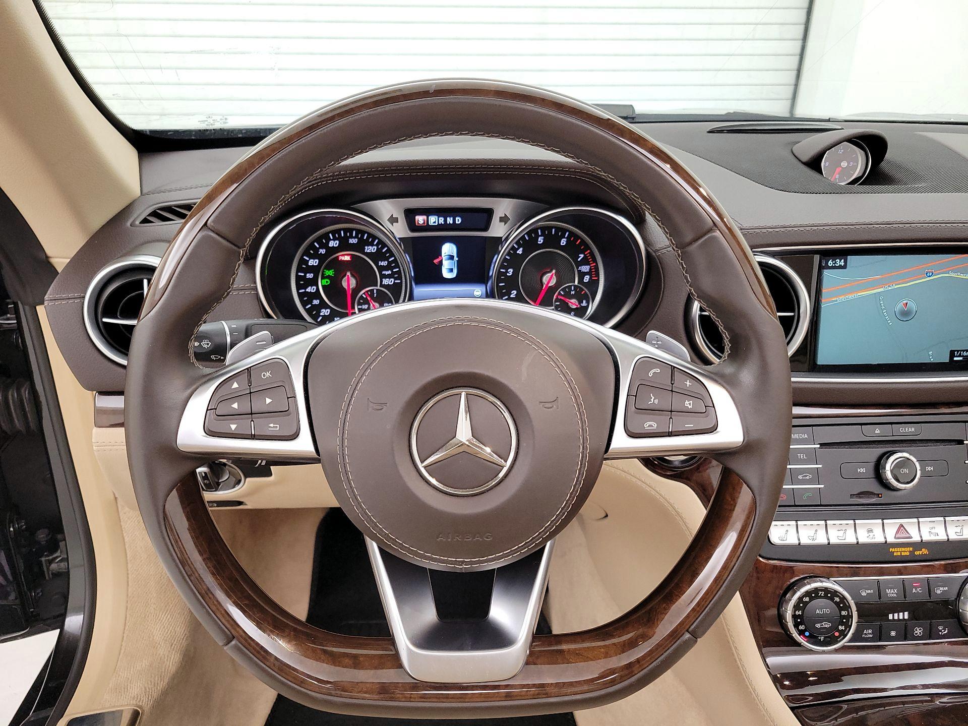 Thumbnail: 2018 Mercedes-Benz SL-Class - 10