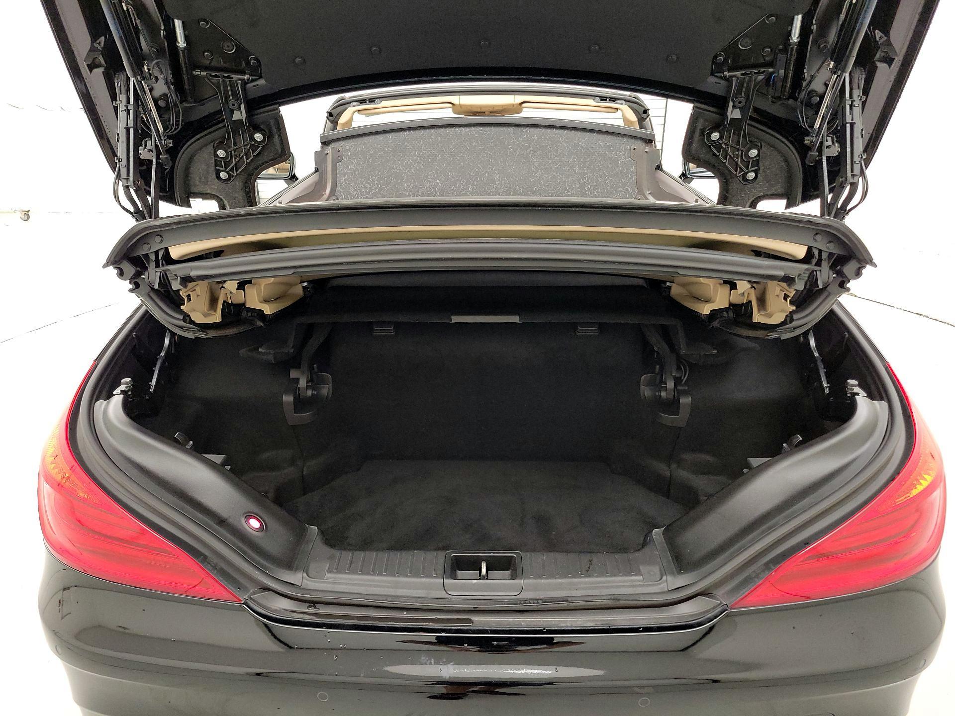 Thumbnail: 2018 Mercedes-Benz SL-Class - 19