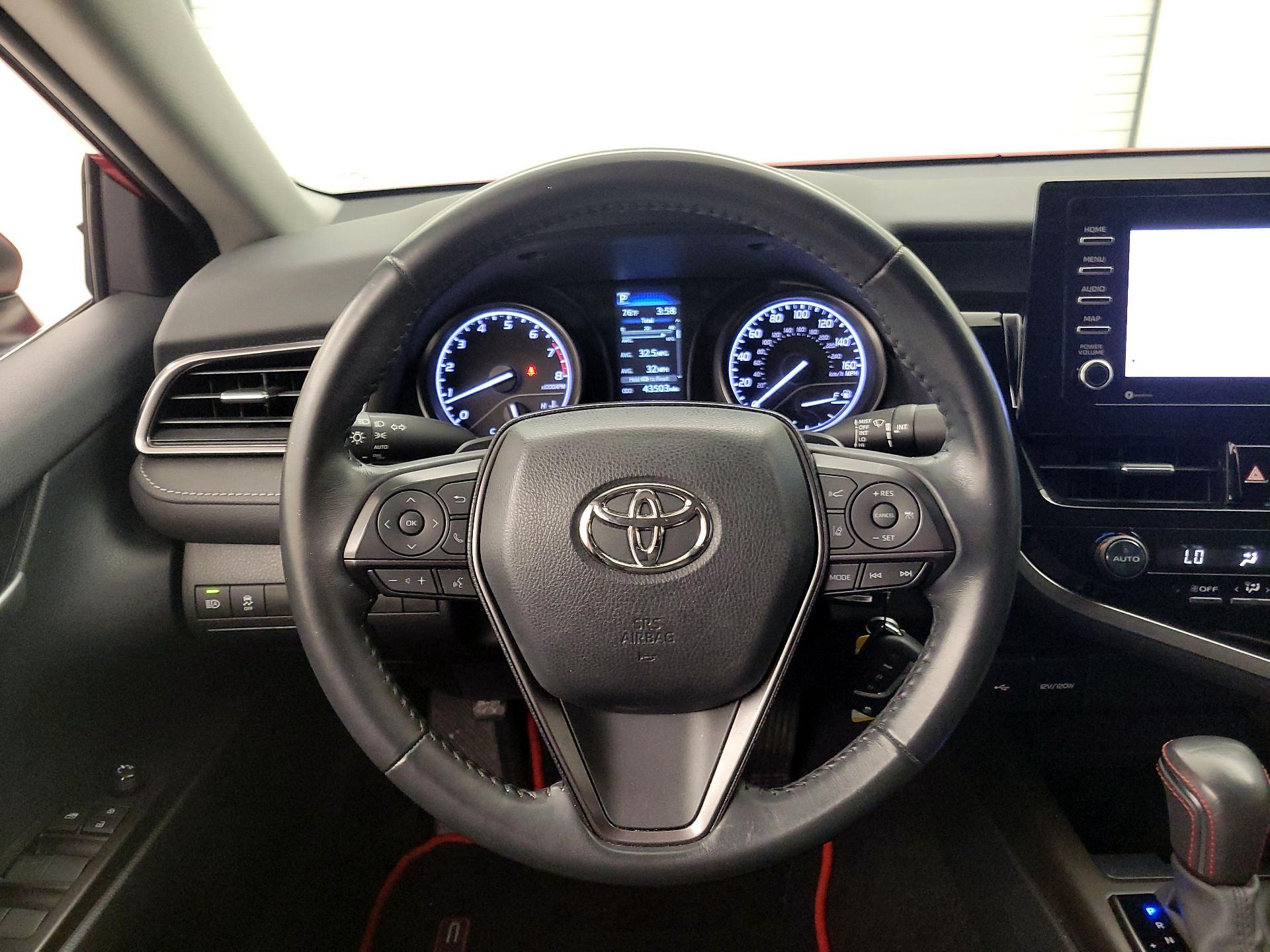 Thumbnail: 2021 Toyota Camry - 10