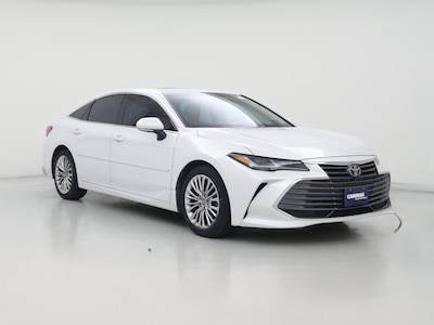 White 2019 Toyota Avalon Limited