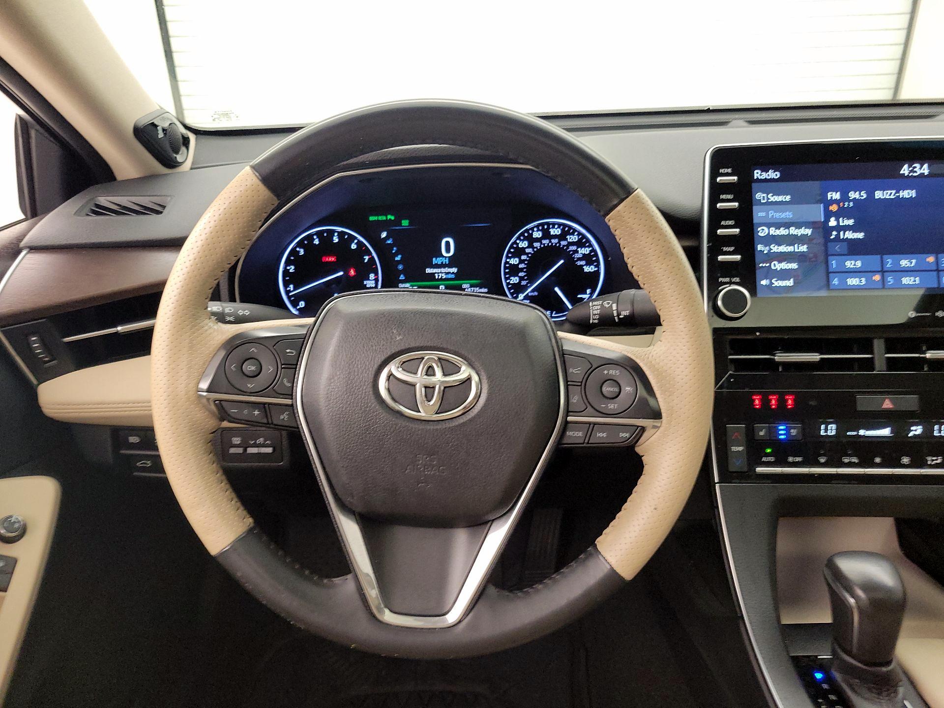 Thumbnail: 2019 Toyota Avalon - 10