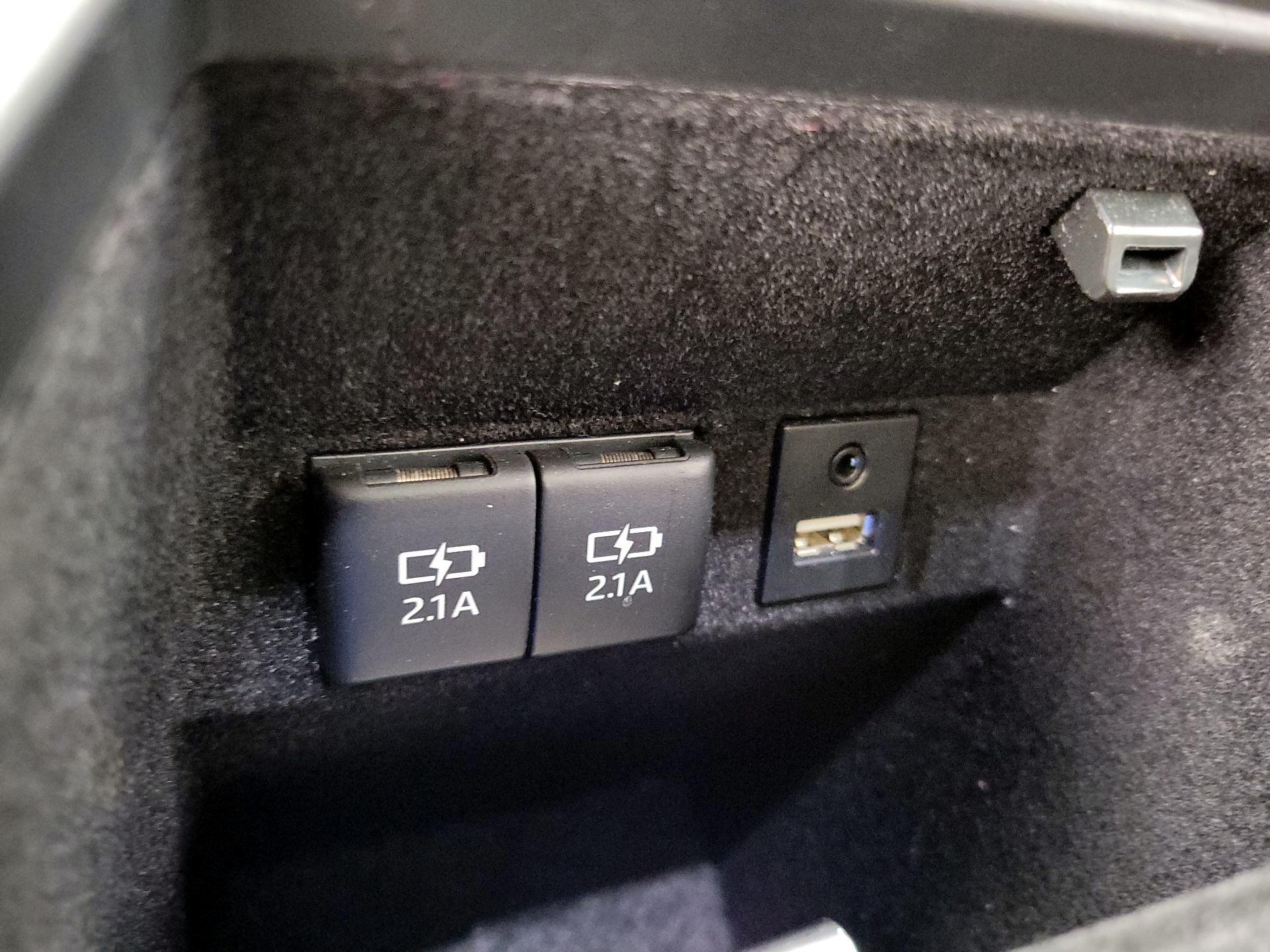 Thumbnail: 2019 Toyota Avalon - 18