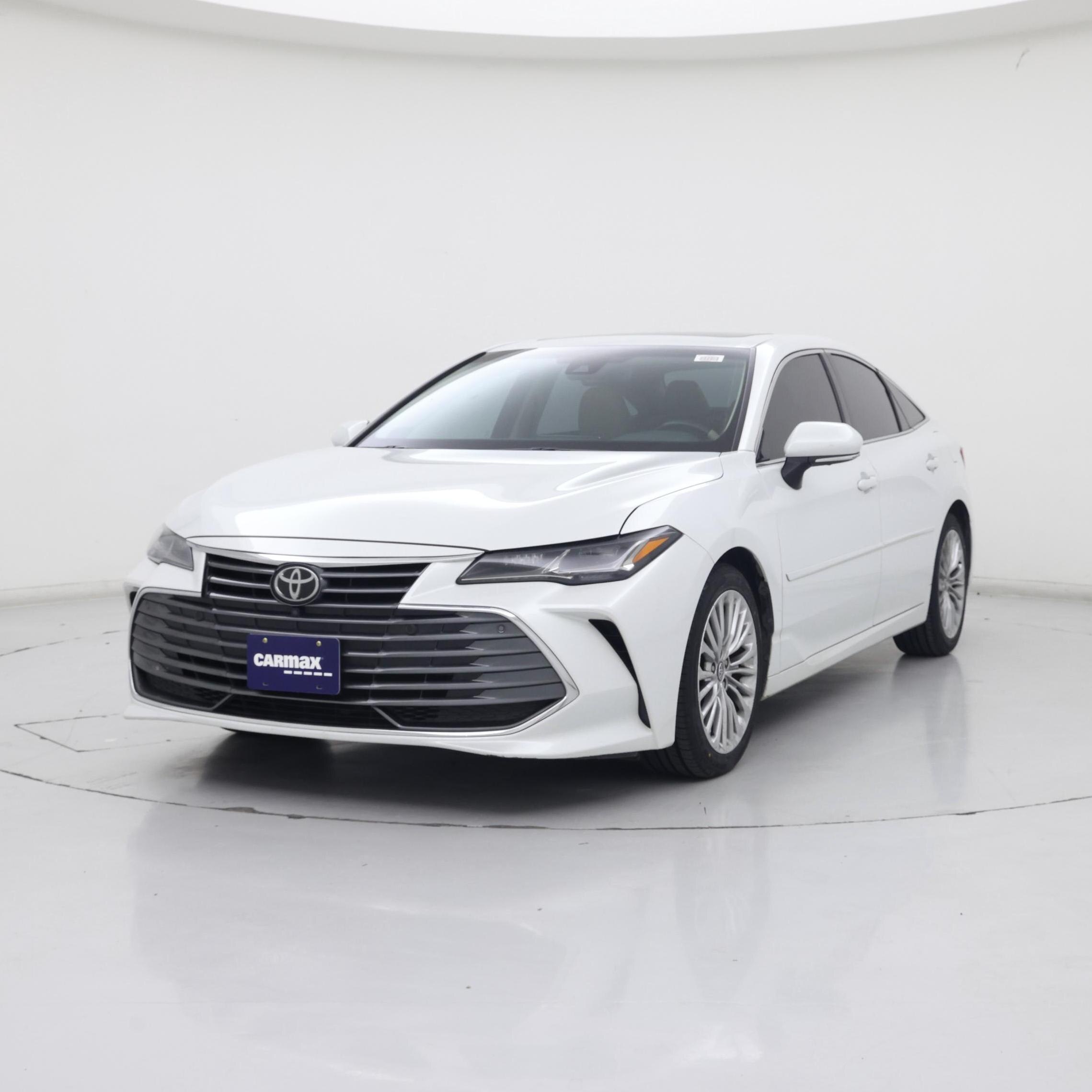 Thumbnail: 2019 Toyota Avalon - 4