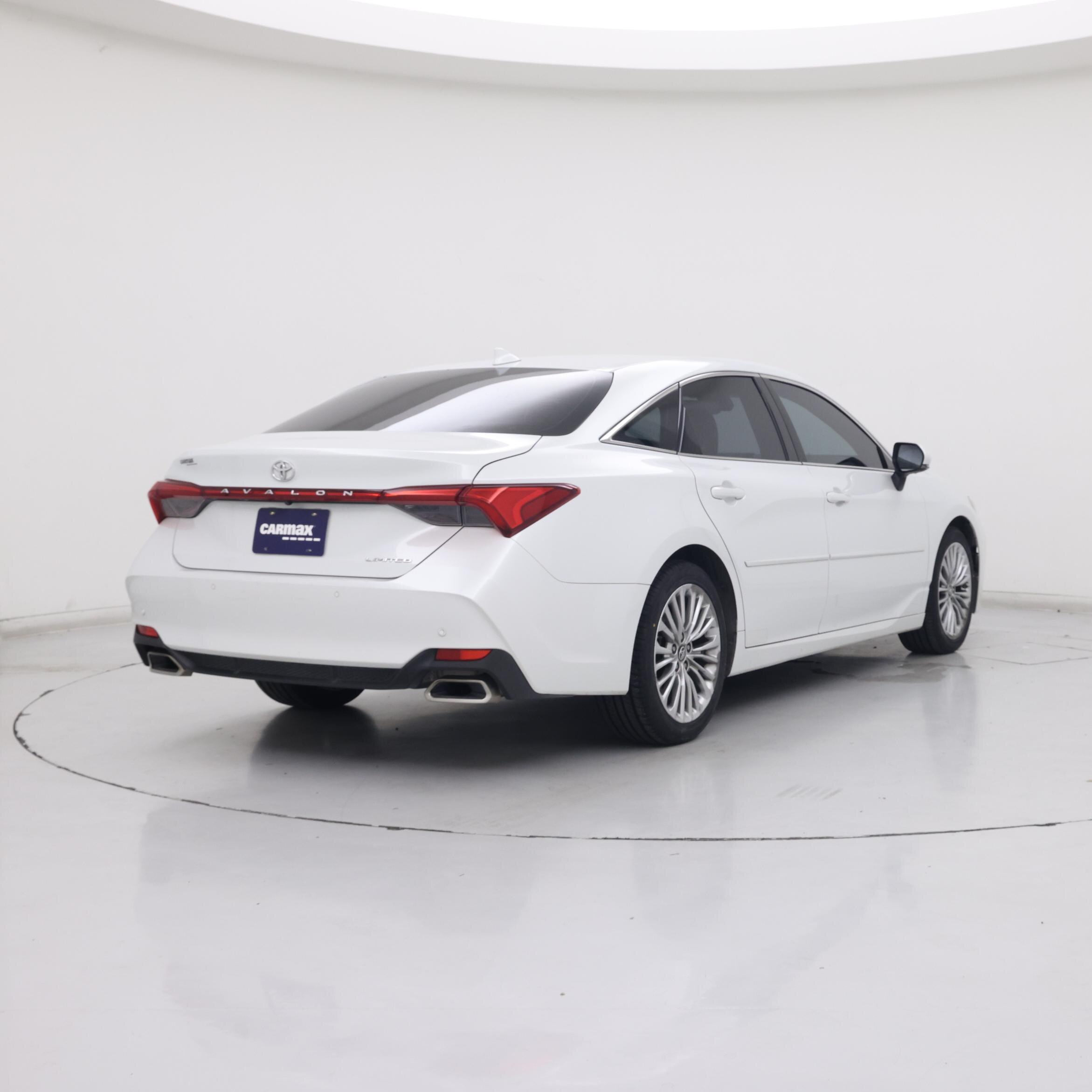 Thumbnail: 2019 Toyota Avalon - 8