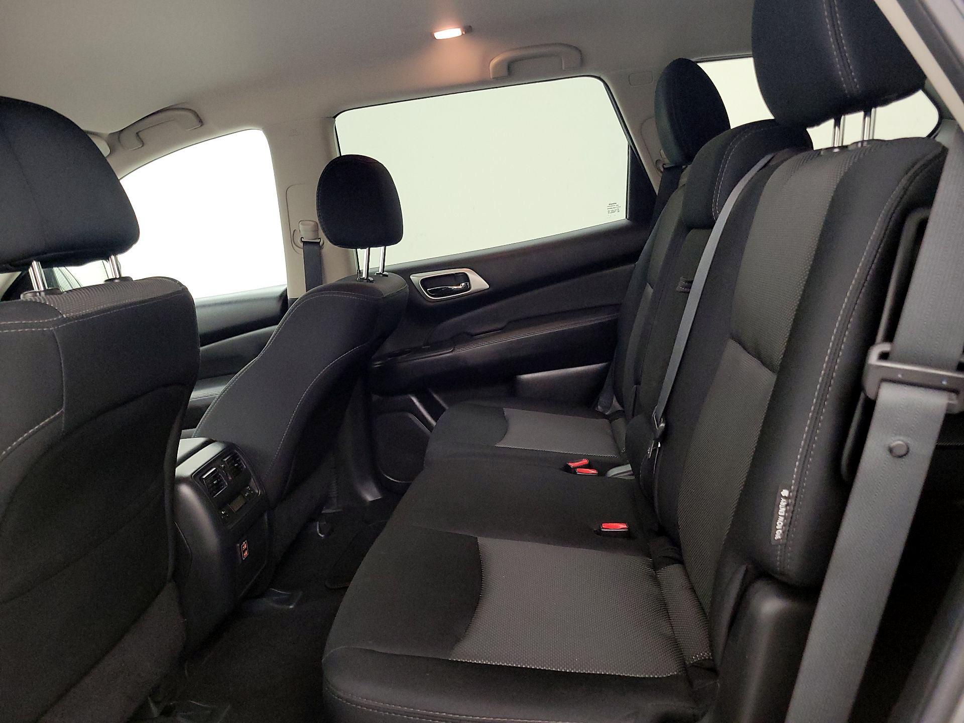 Thumbnail: 2018 Nissan Pathfinder - 19