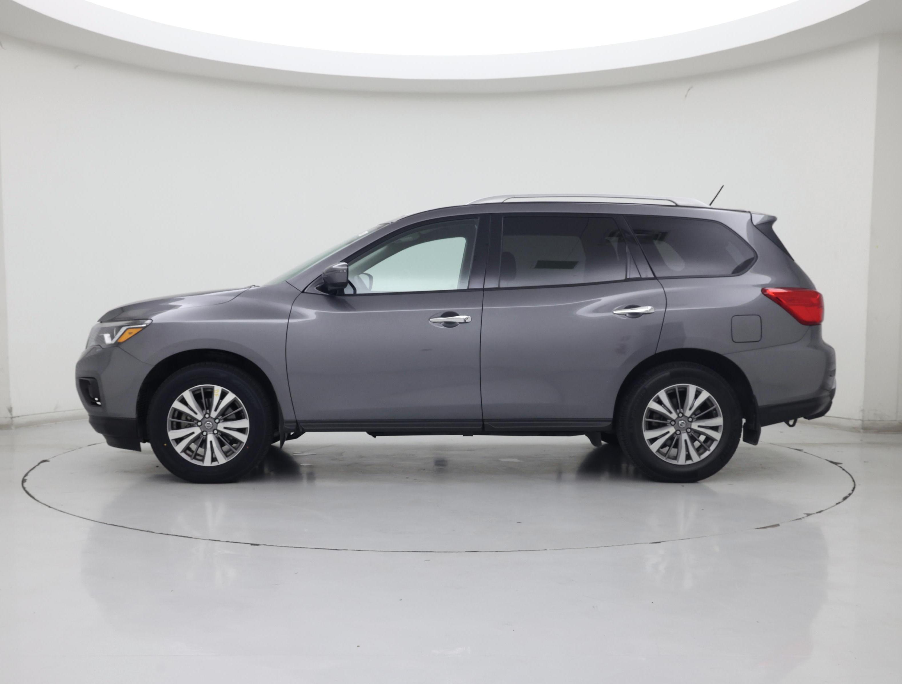 Thumbnail: 2018 Nissan Pathfinder - 3