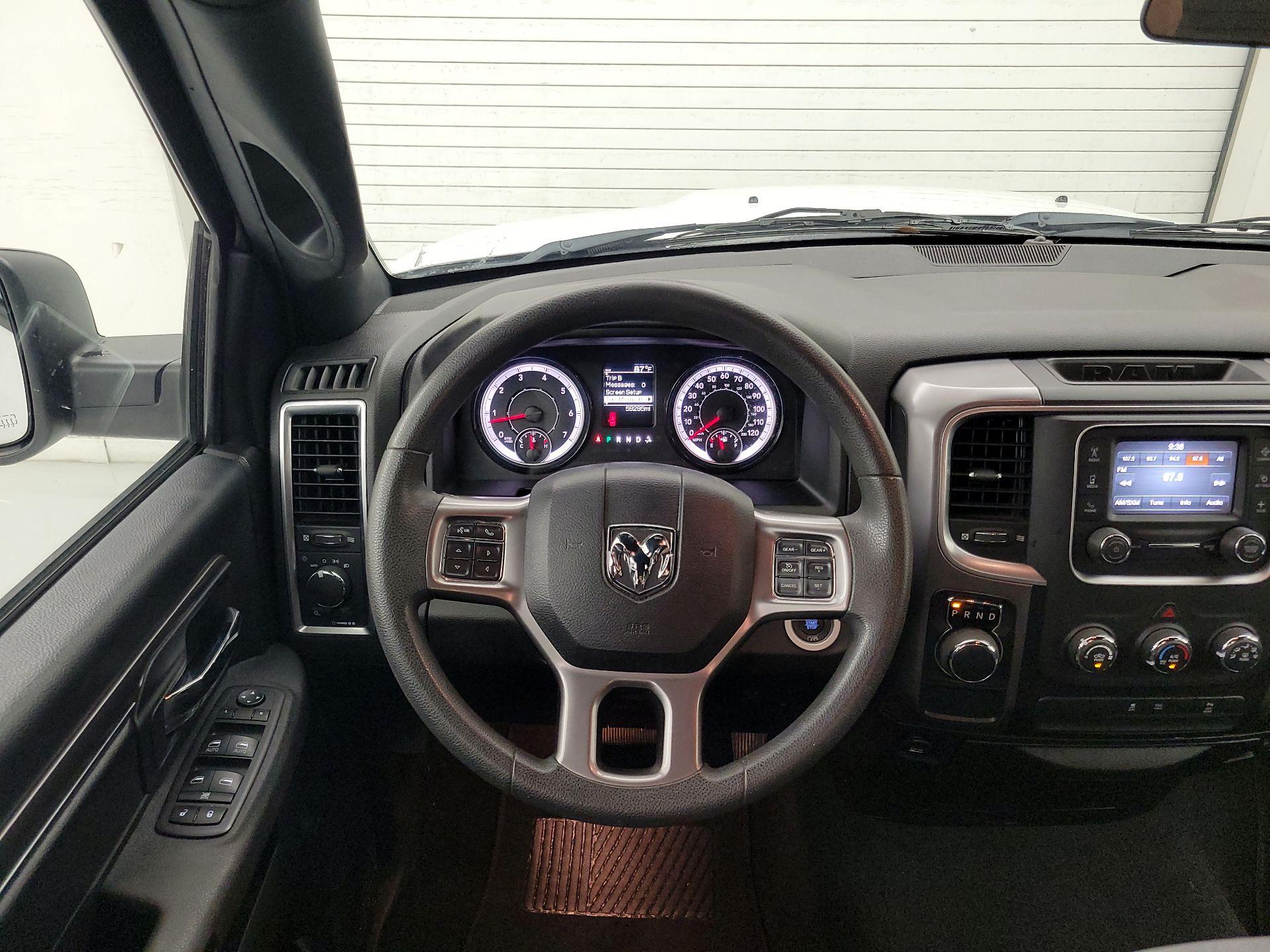 Thumbnail: 2021 RAM 1500 Classic - 10