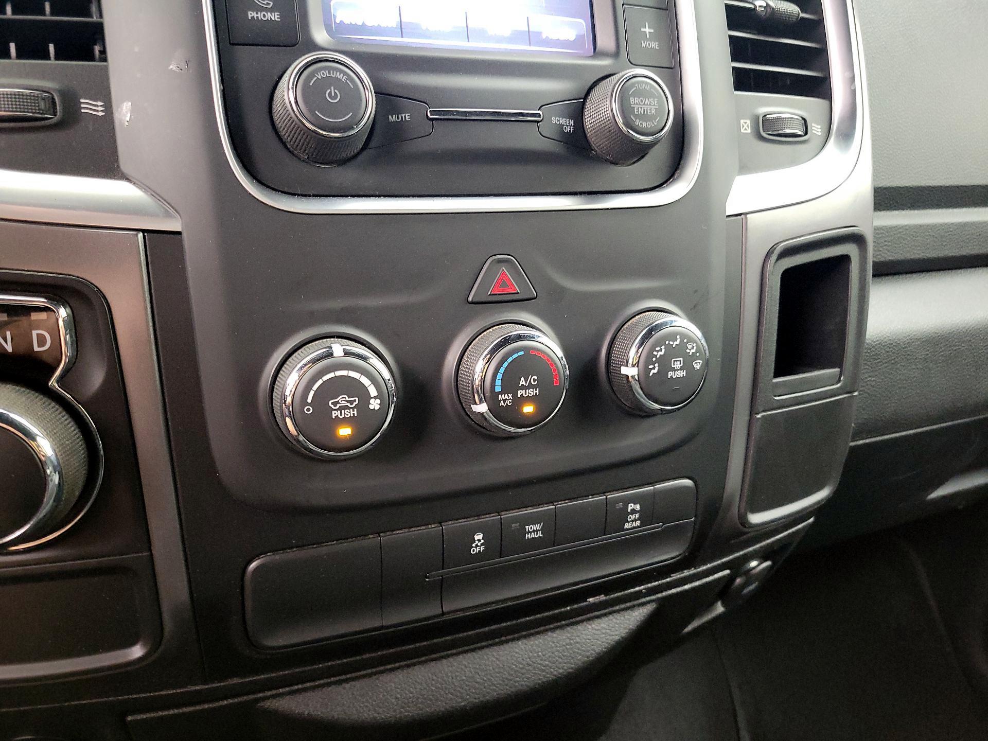 Thumbnail: 2021 RAM 1500 Classic - 17