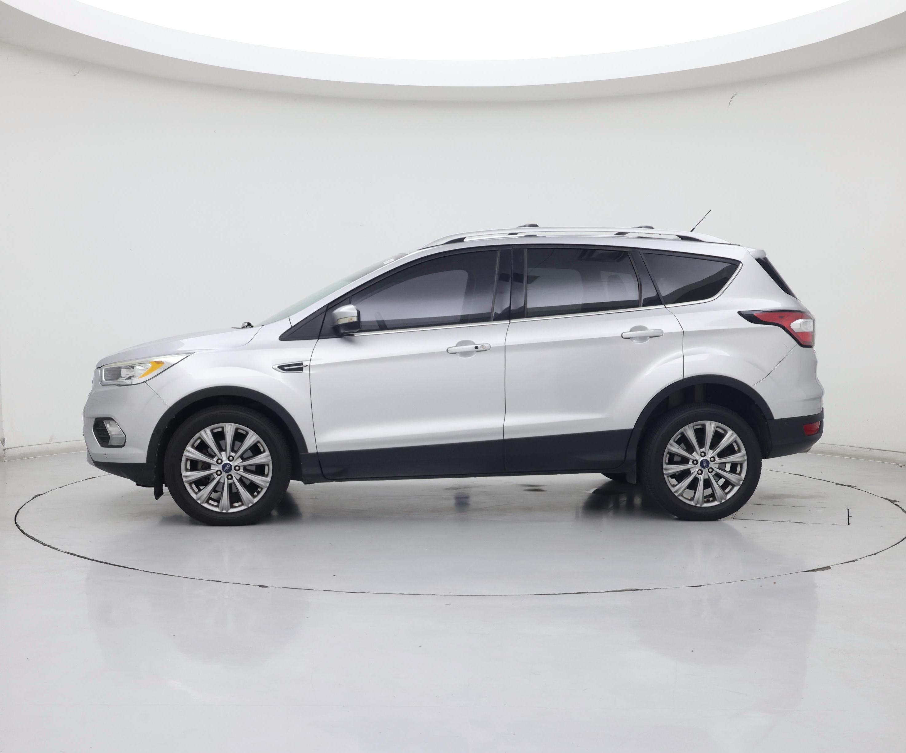Thumbnail: 2017 Ford Escape - 3