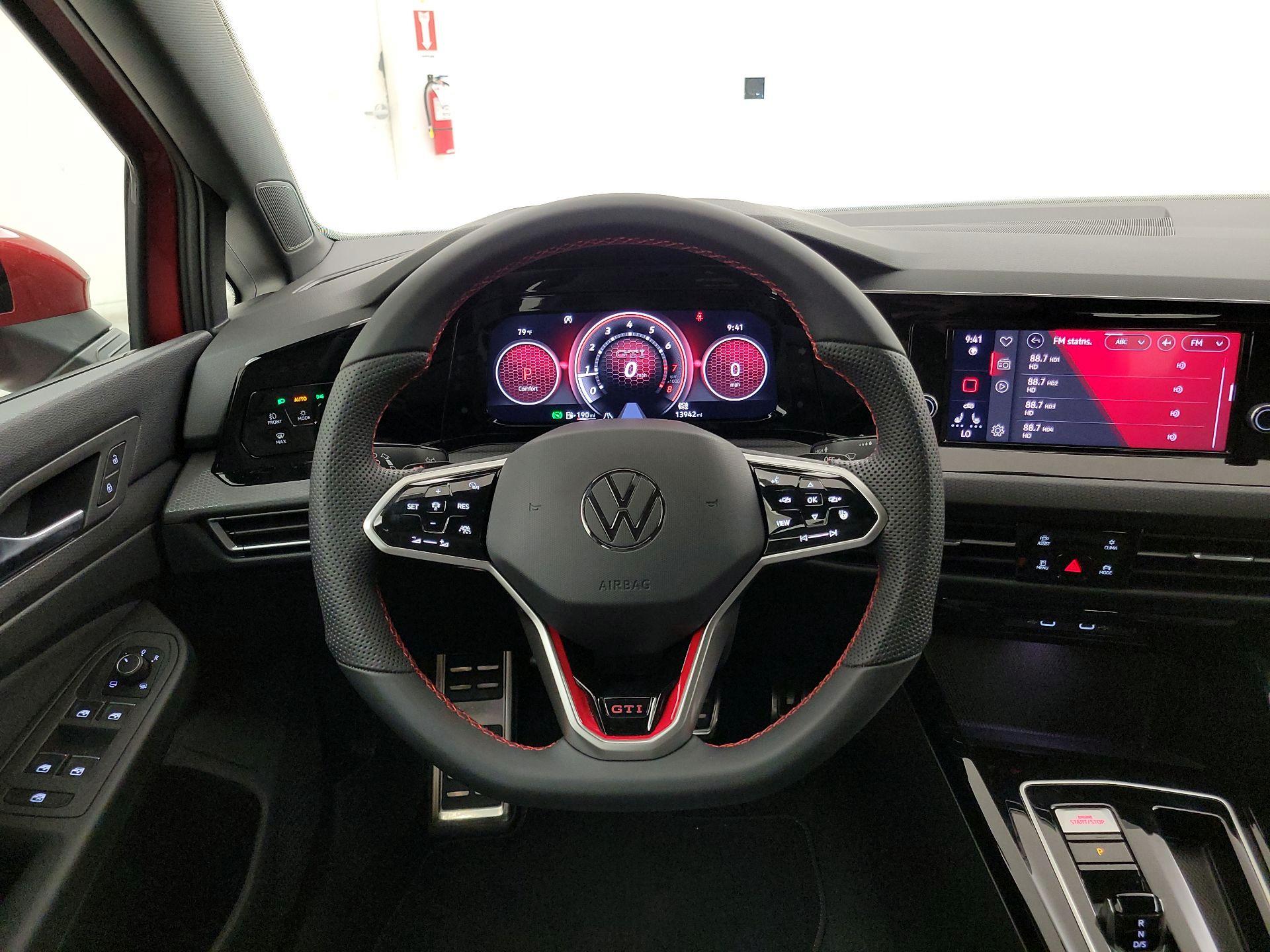 Thumbnail: 2024 Volkswagen Golf - 10